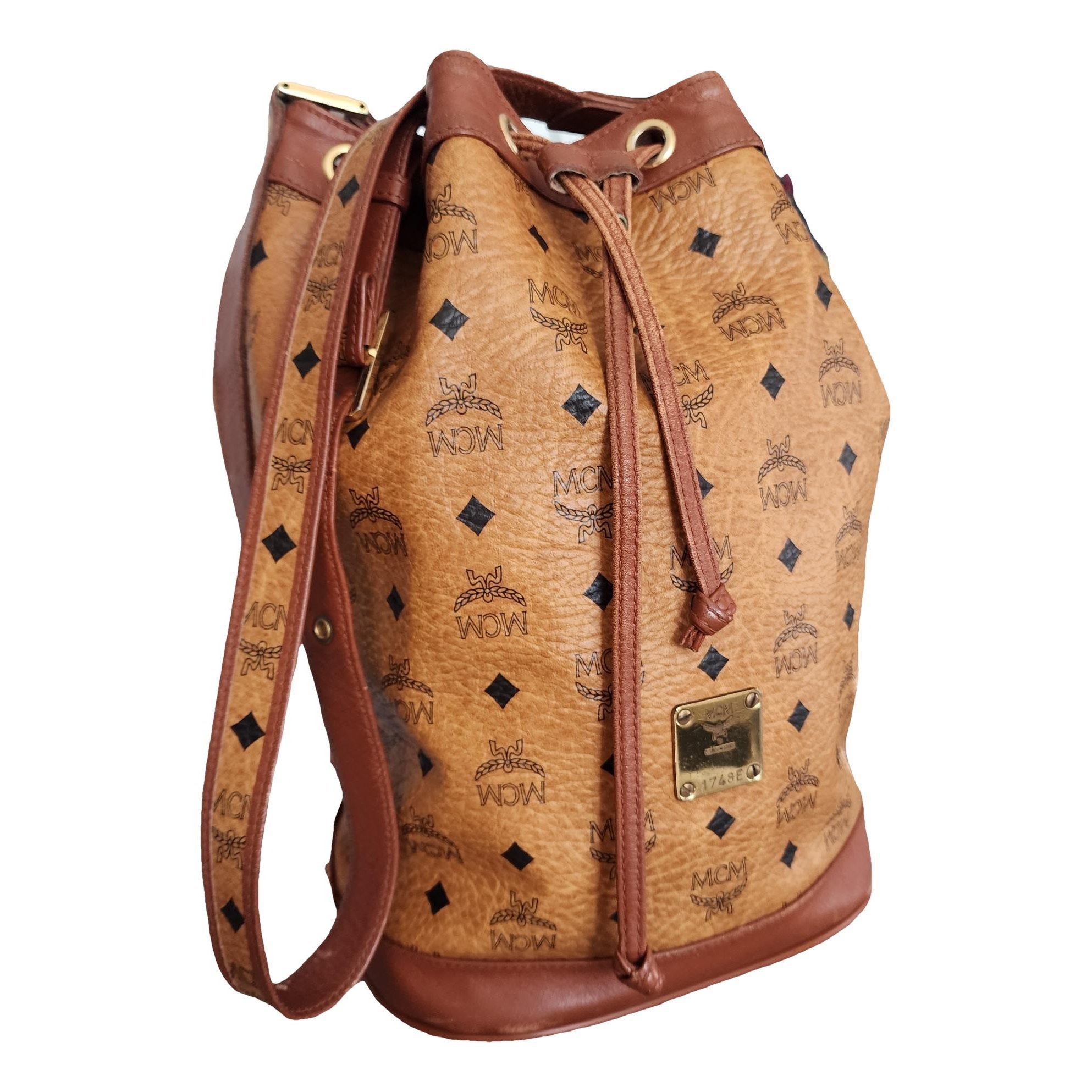 Heritage Drawstring leather handbag