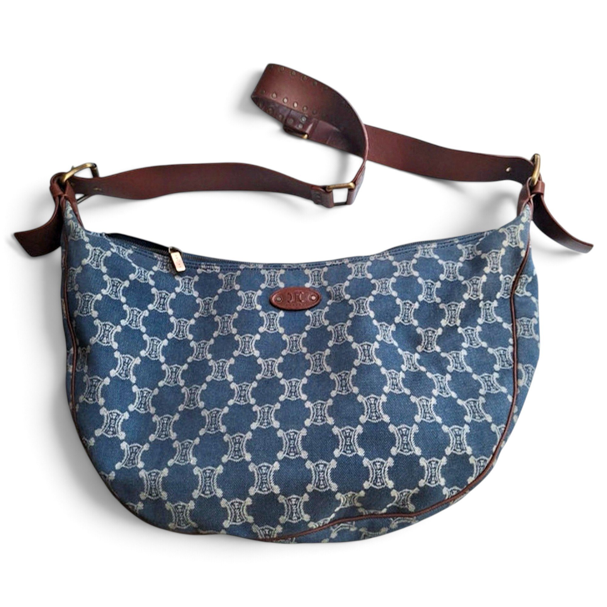 Hobo handbag