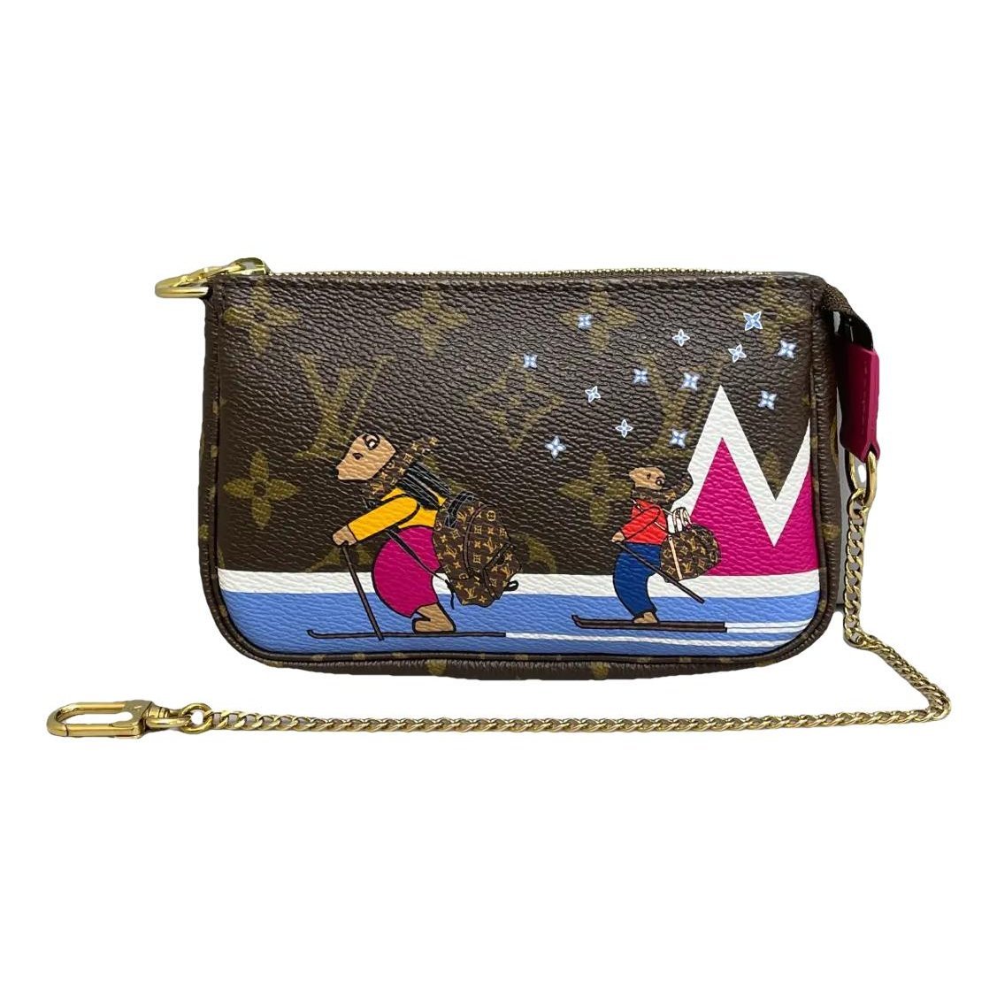 Flore chain vinyl handbag