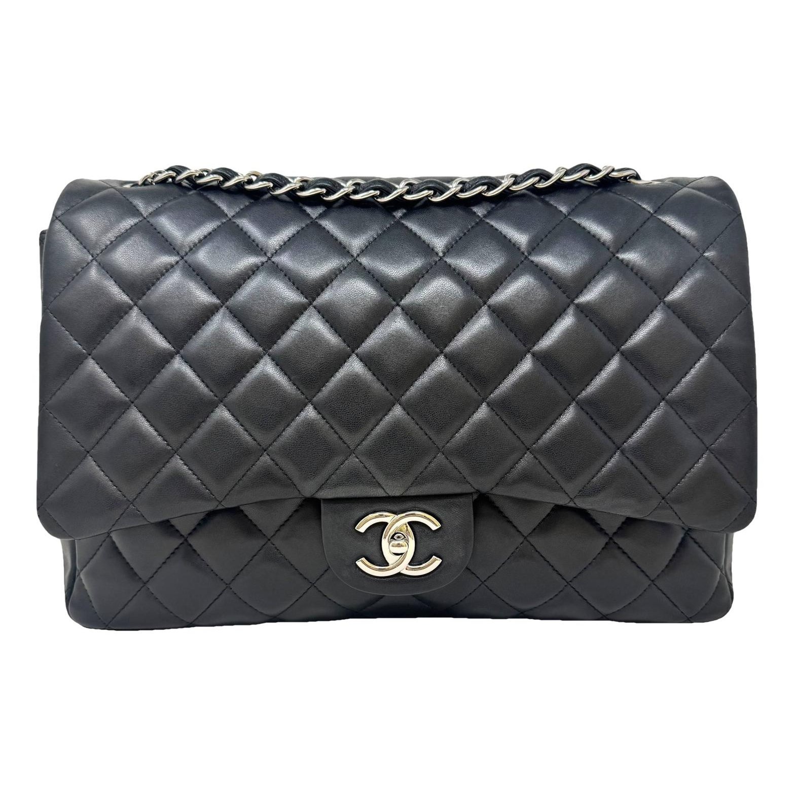 Timeless/Classique leather crossbody bag