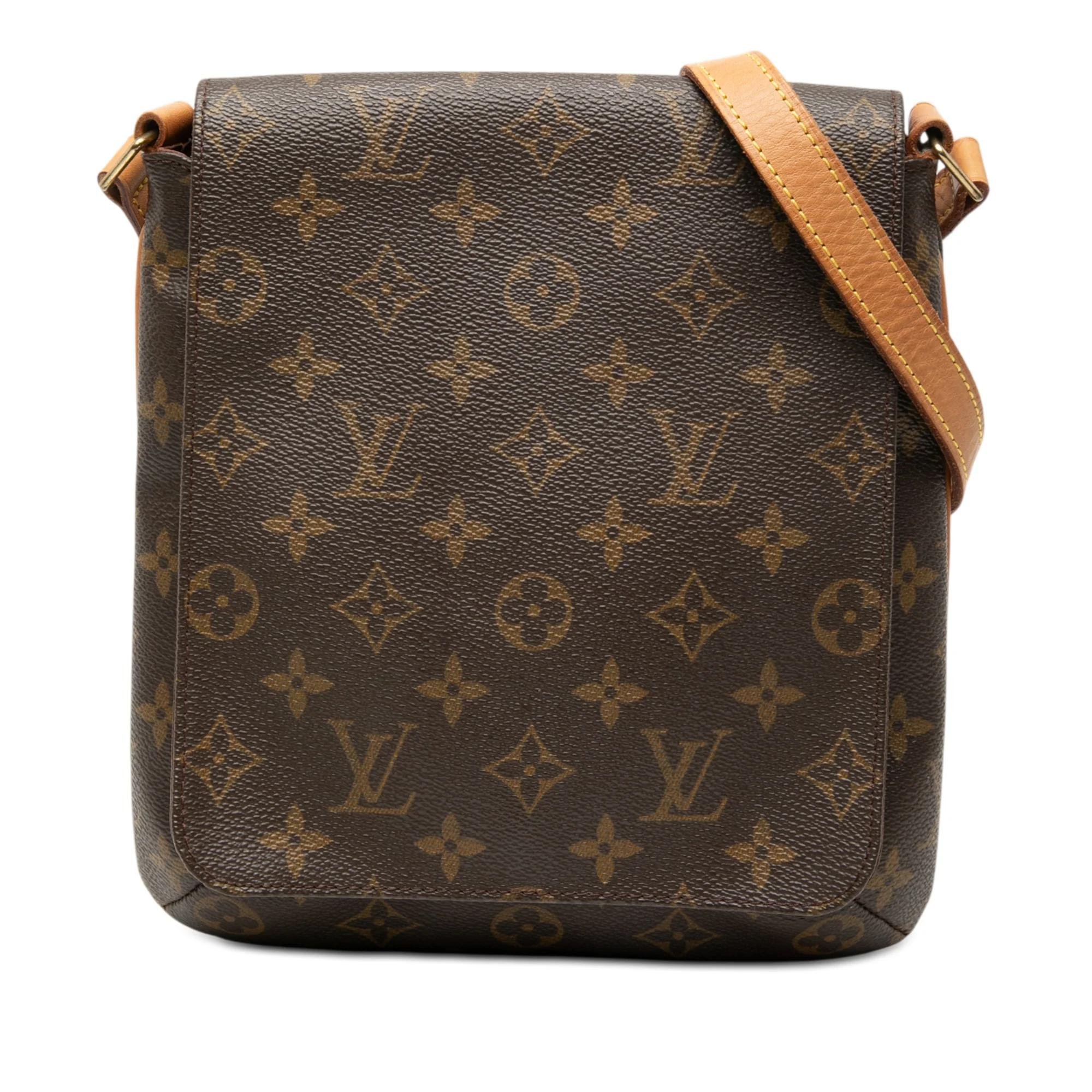 Musette leather handbag