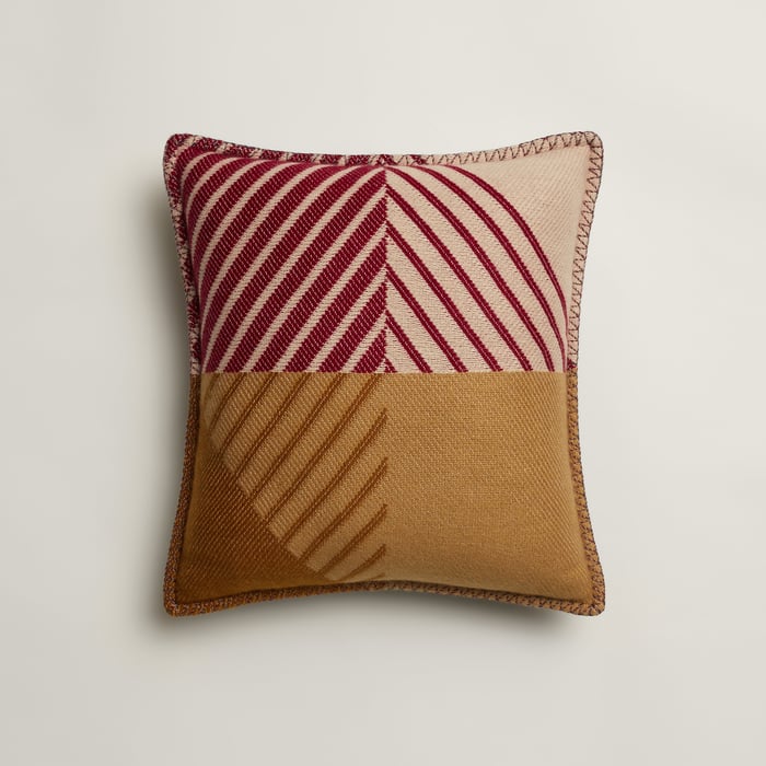 H Diagonale Pillow