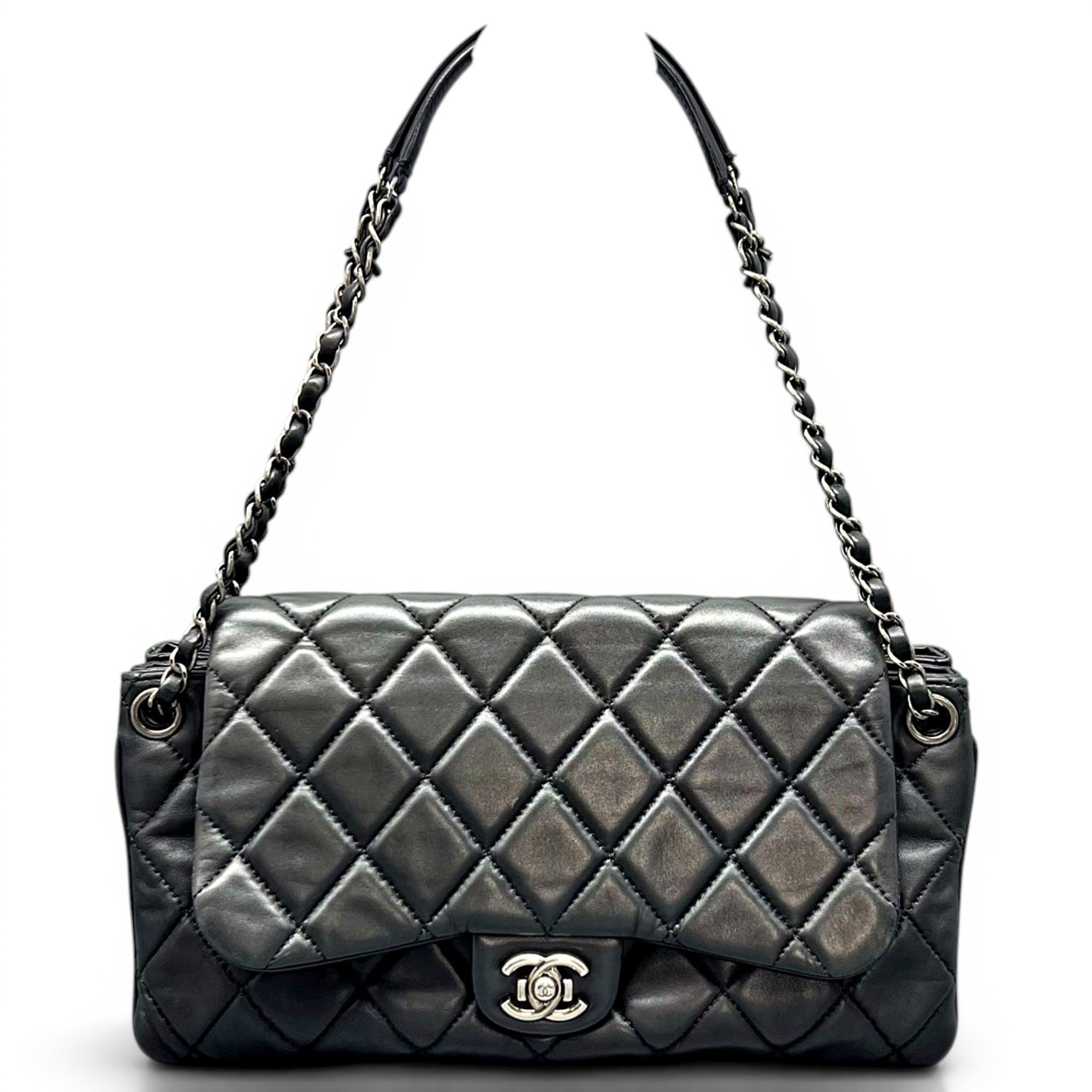 Timeless/Classique leather crossbody bag