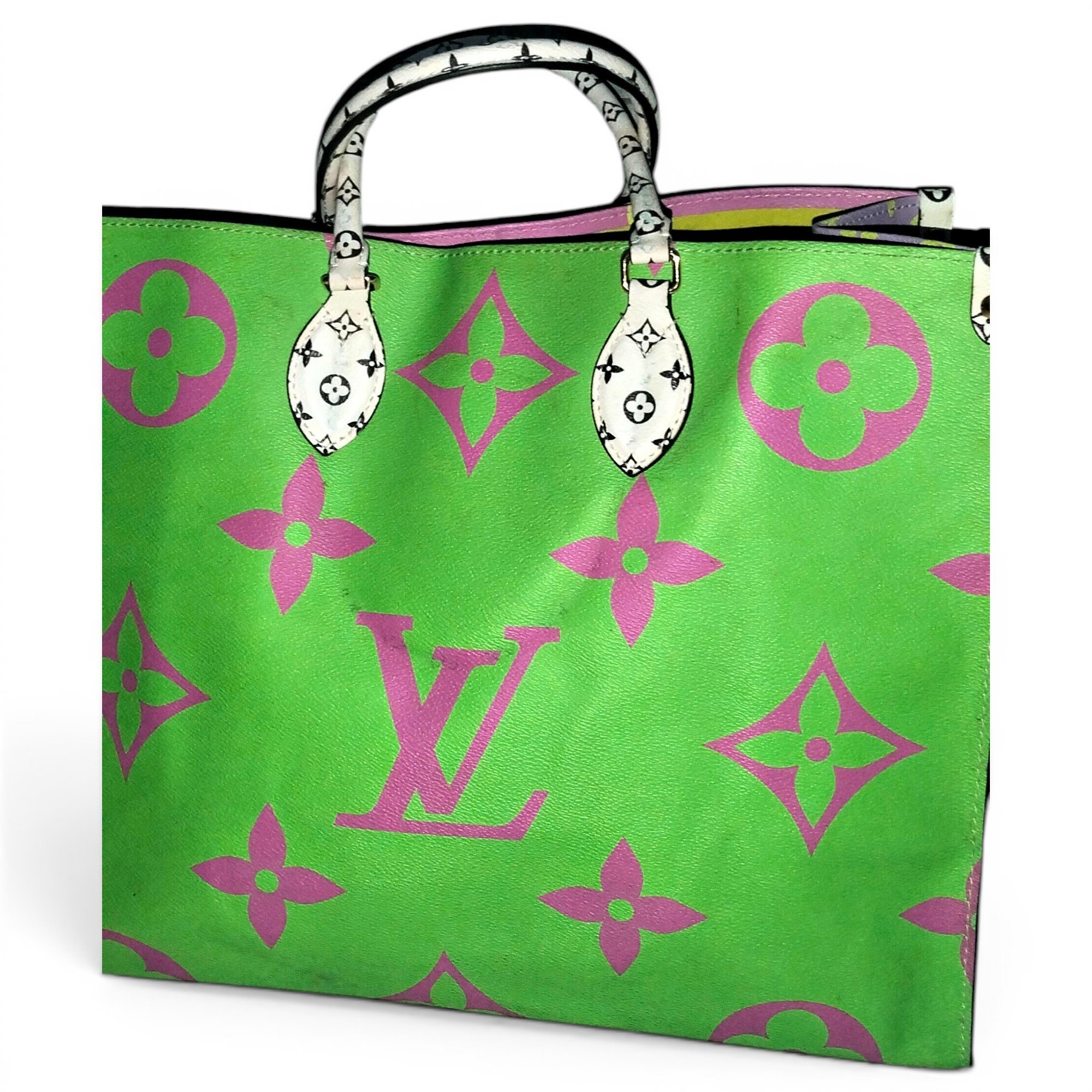 Onthego leather tote