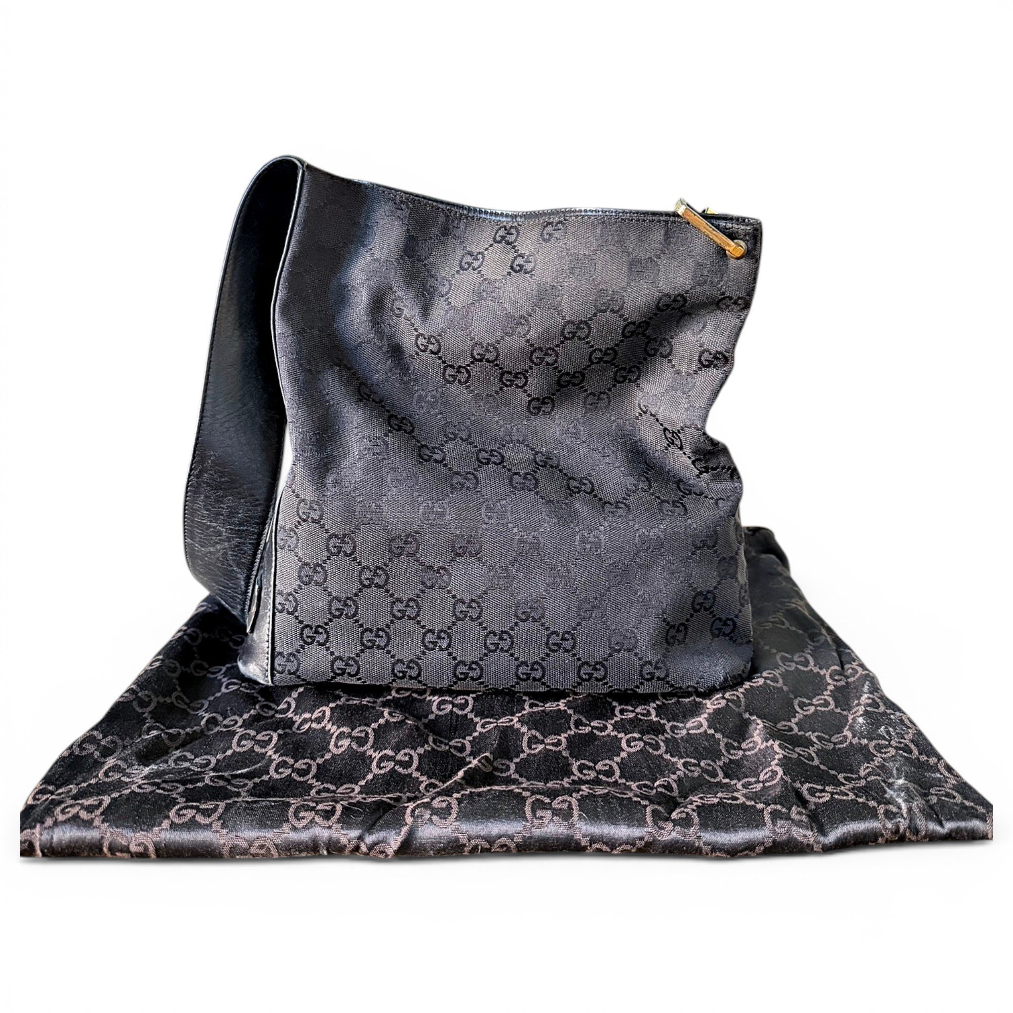 Hobo cloth handbag