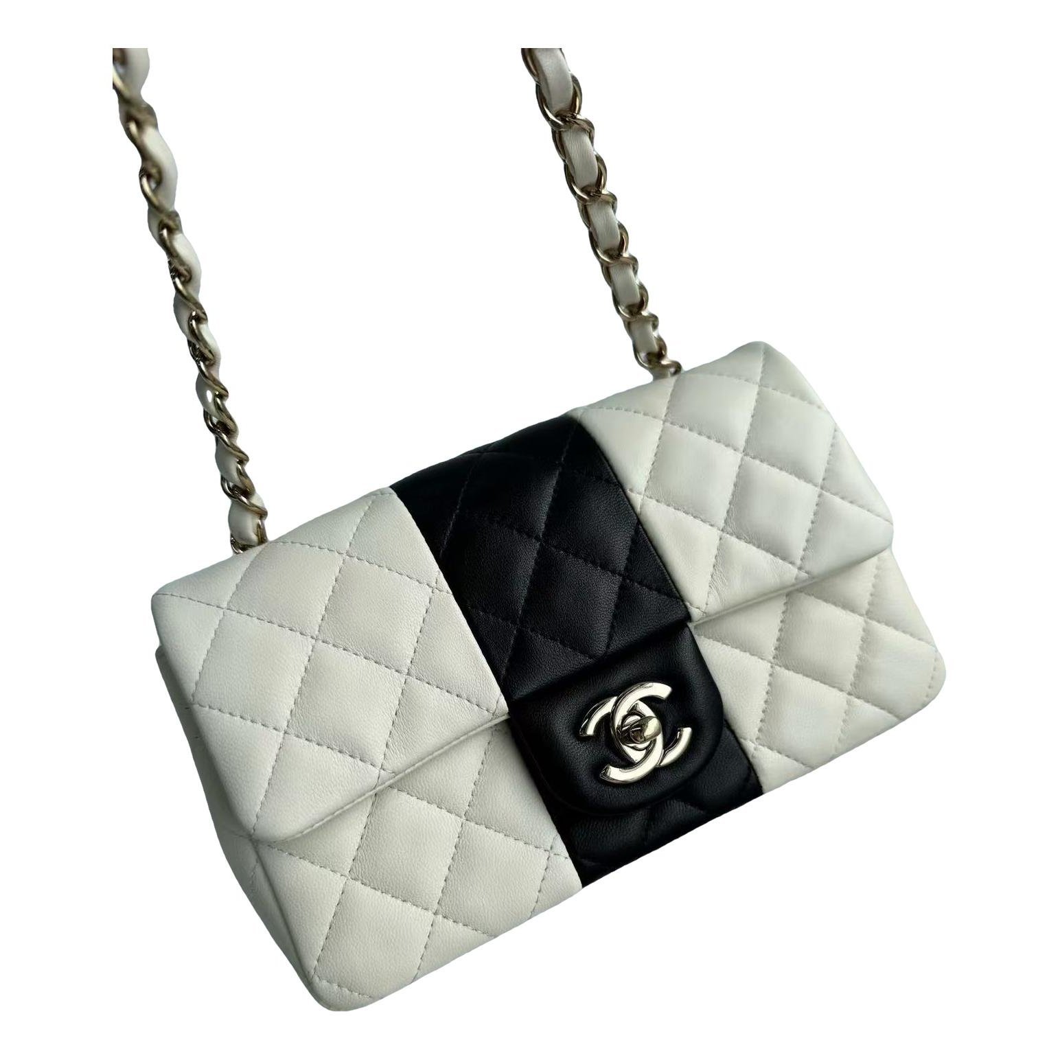 Timeless/Classique leather crossbody bag