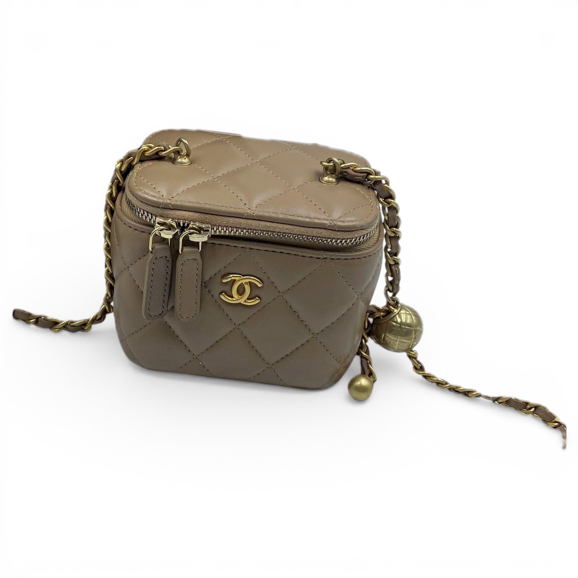 Trendy CC Vanity leather handbag