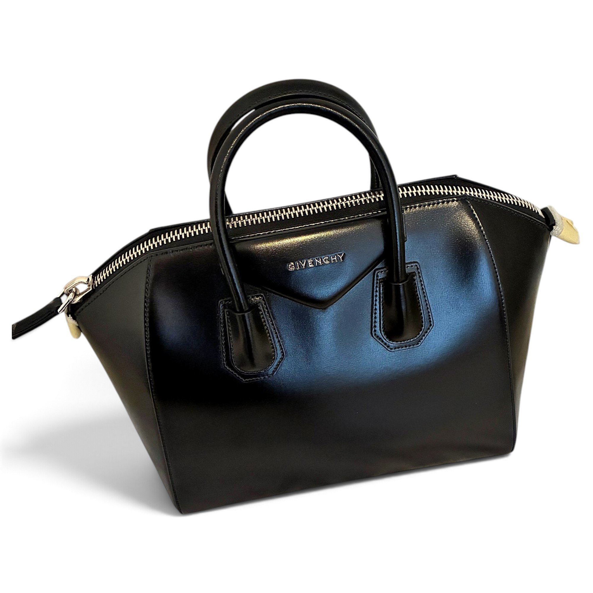 Antigona leather handbag