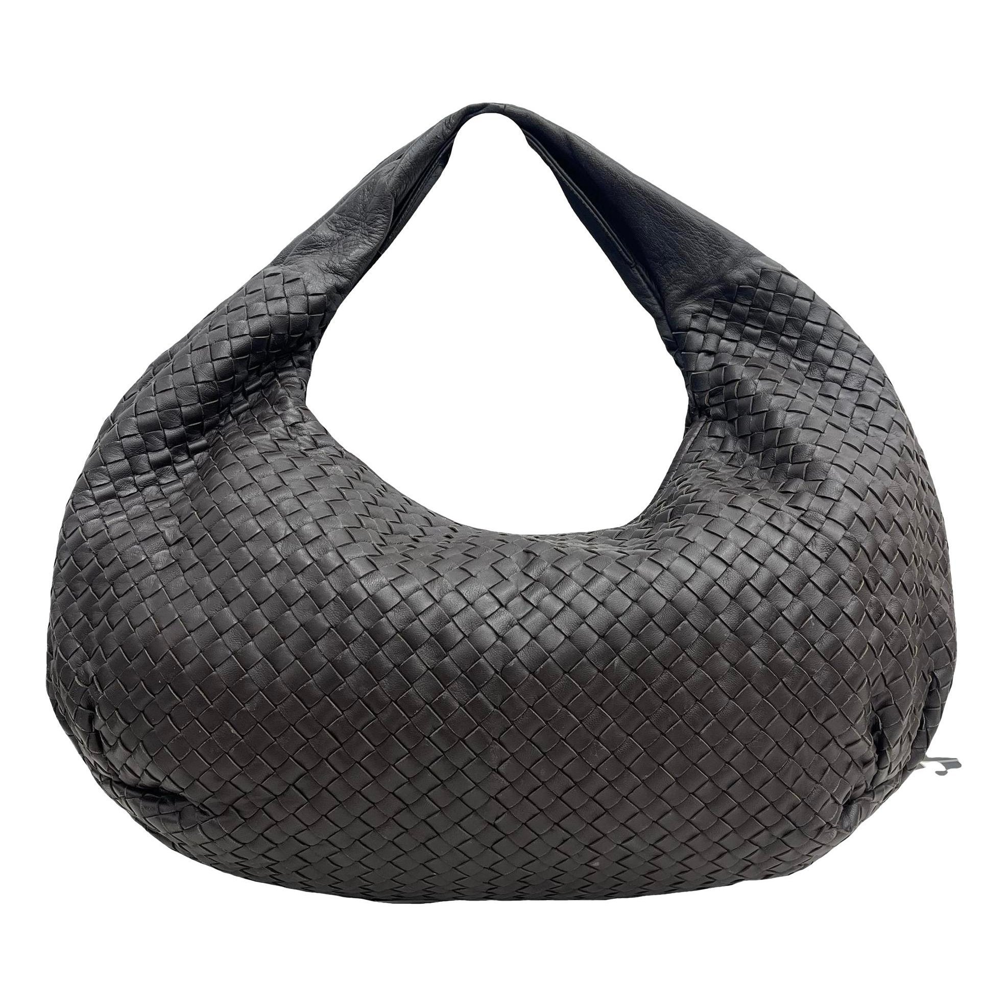 Veneta leather handbag