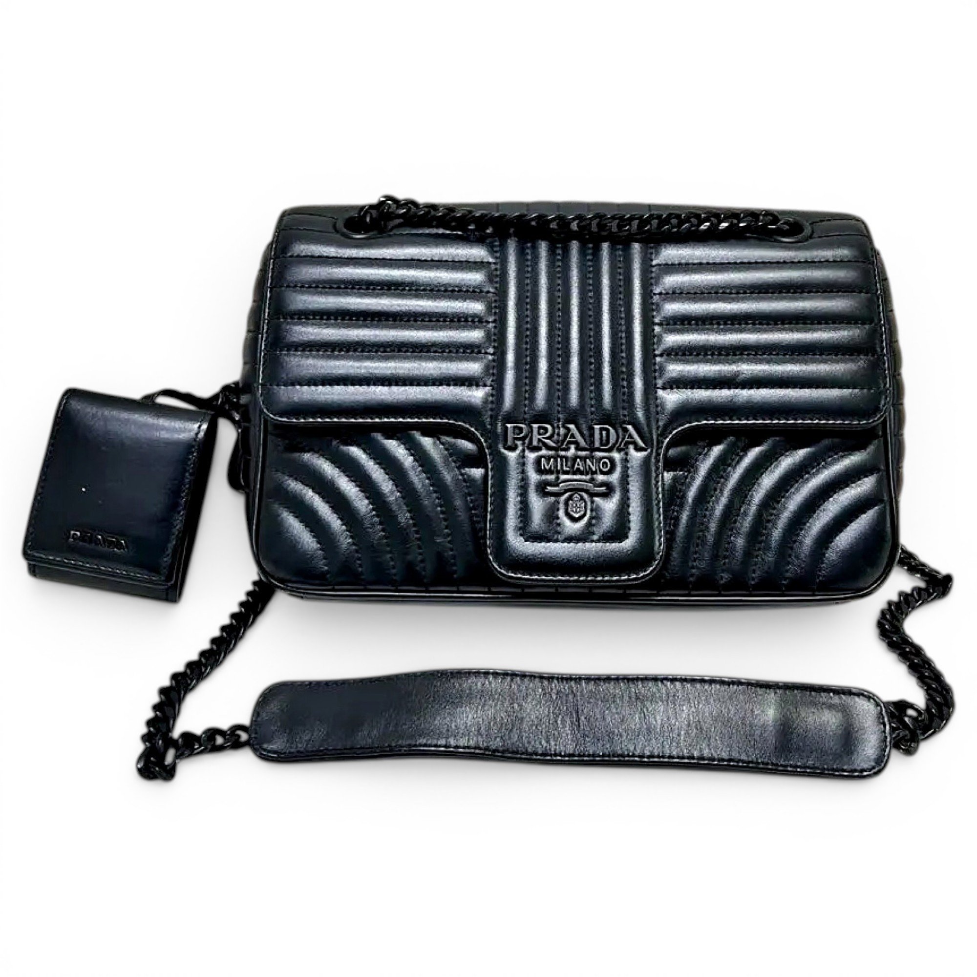 Diagramme leather crossbody bag