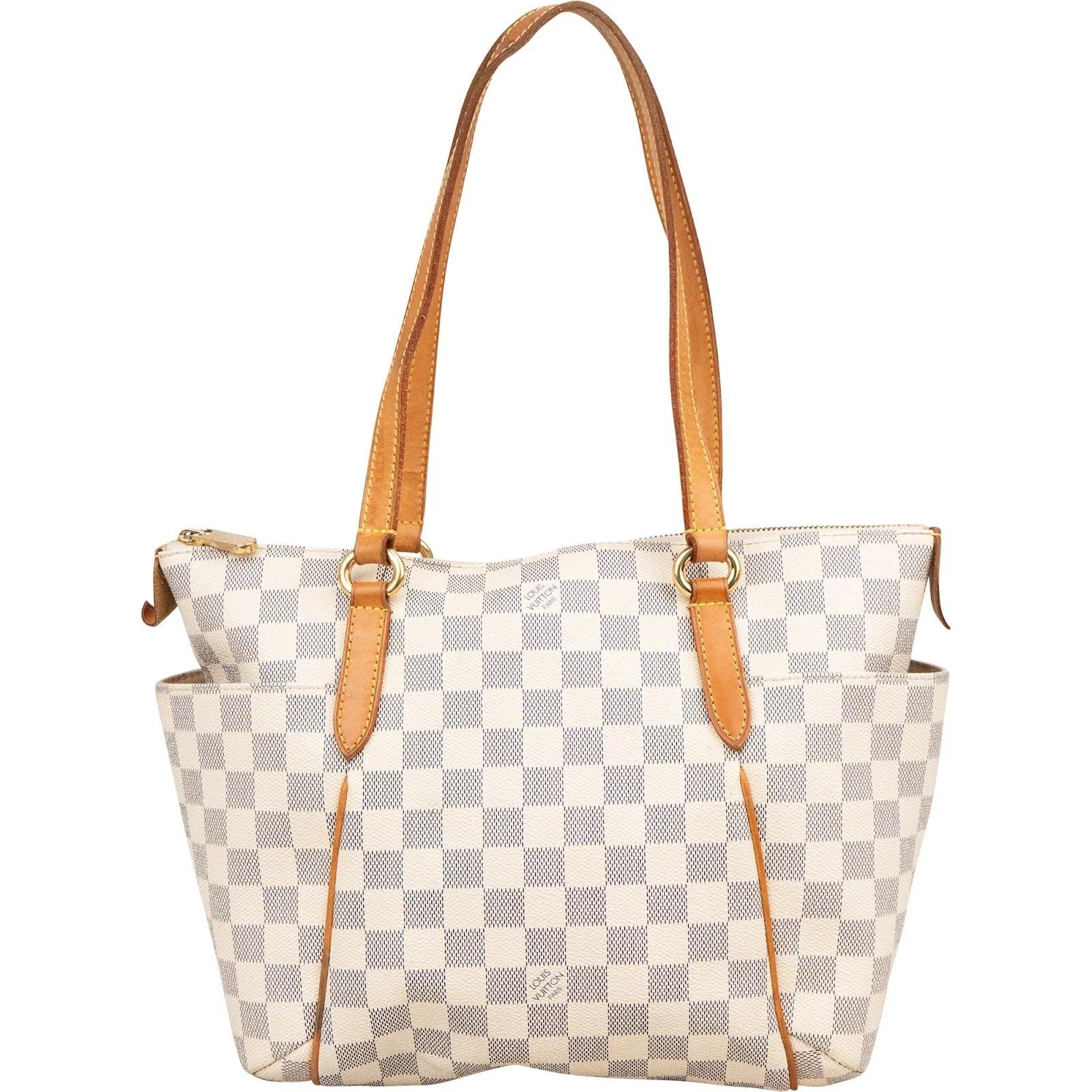 Totally leather handbag