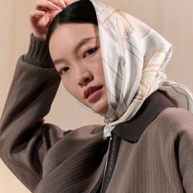 Hermès Tous en Selle scarf 90 Blanc/jaune Pâle/gris Perle