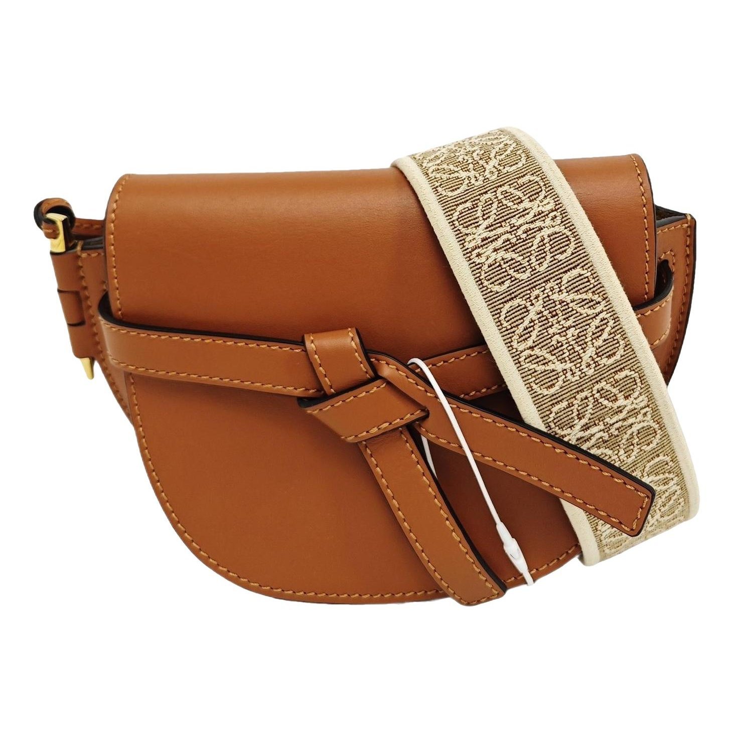 Gate leather handbag