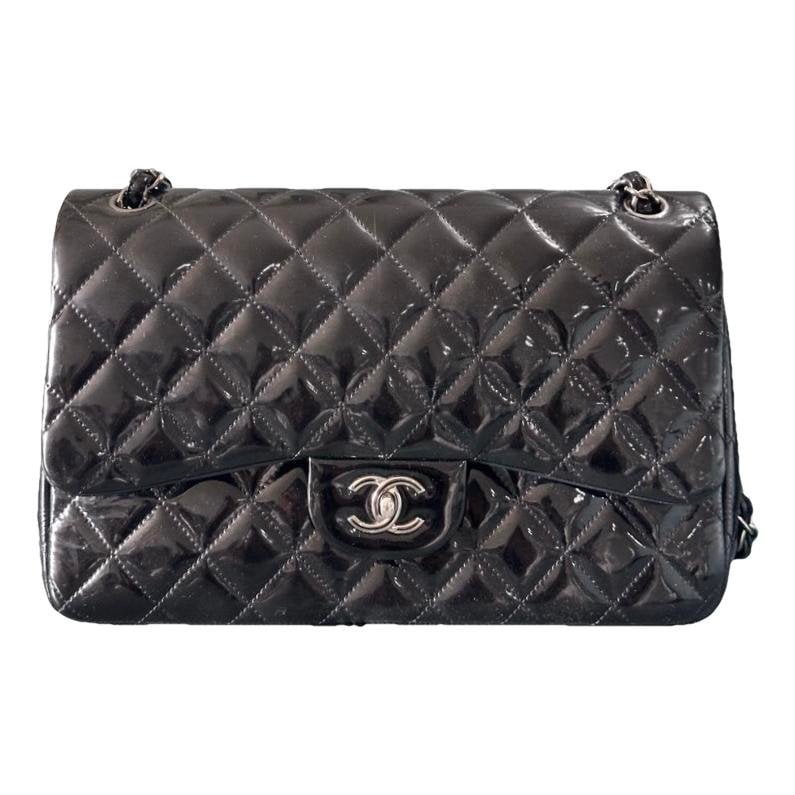 Timeless/Classique patent leather crossbody bag