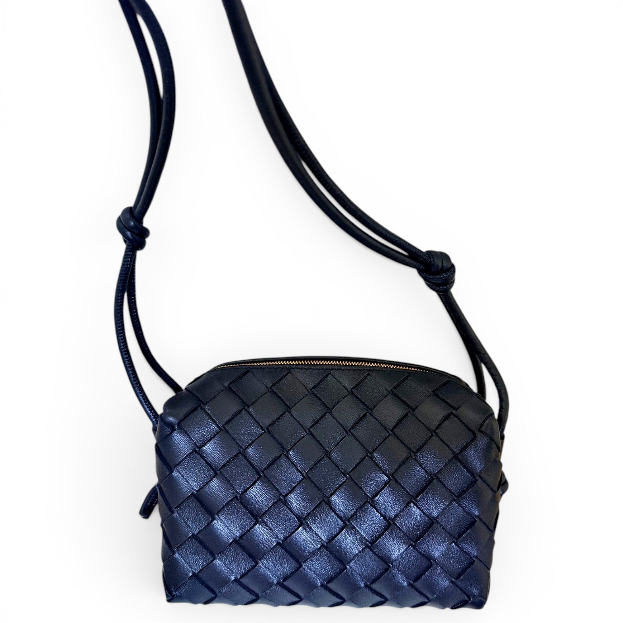 Loop leather handbag