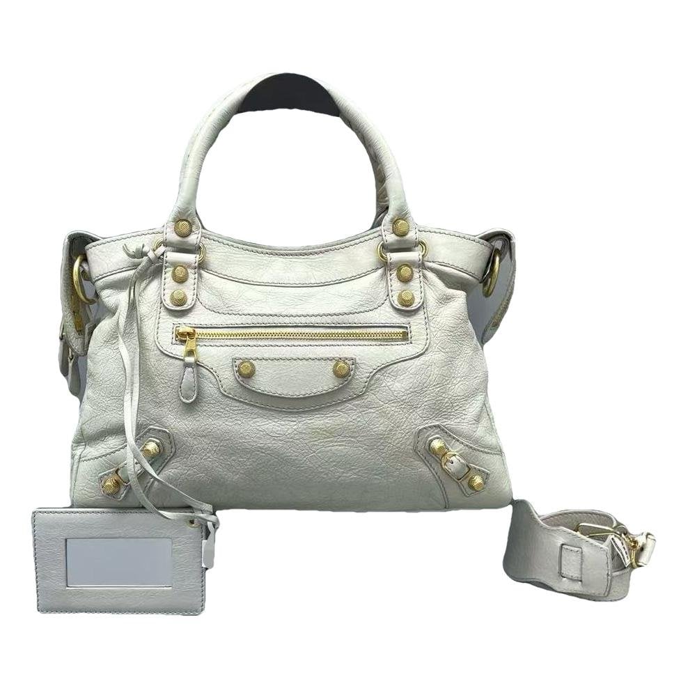 City leather handbag