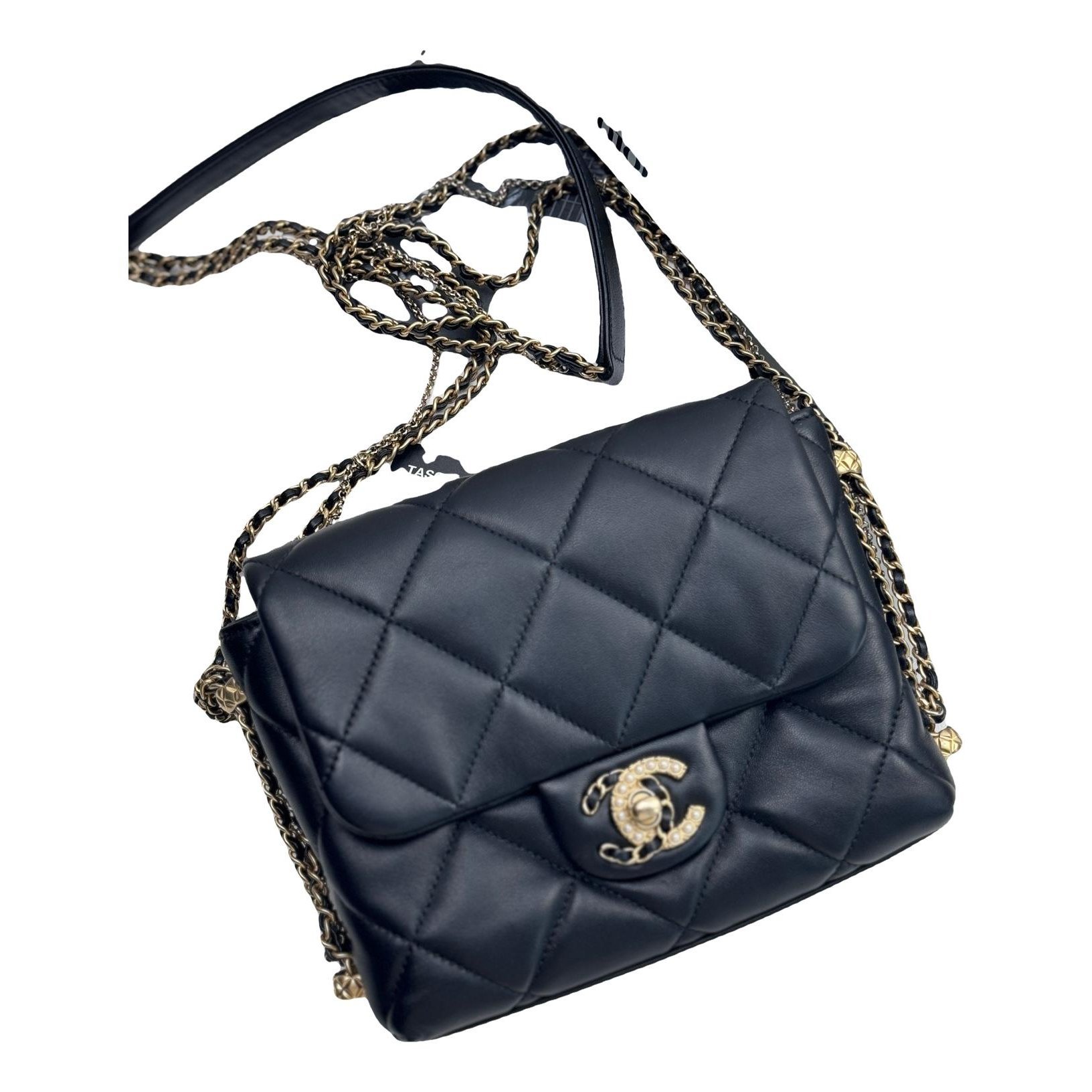 Chanel 19 leather handbag