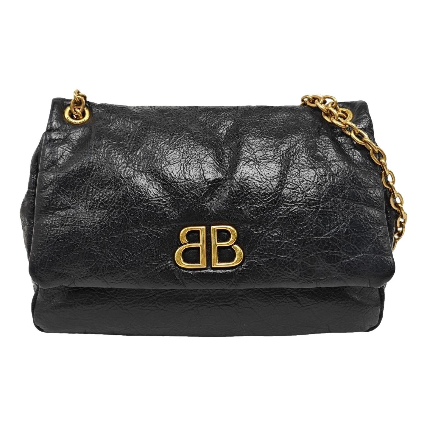 BB chain leather handbag