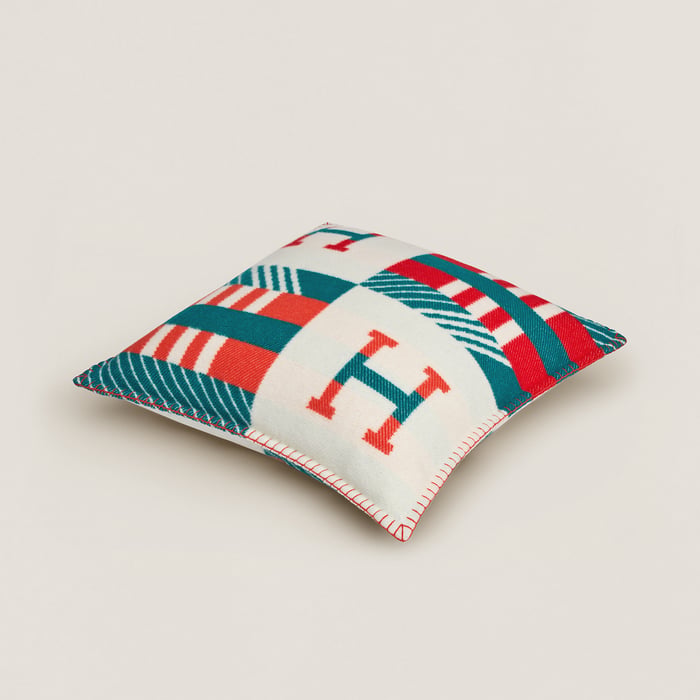 Avalon Jump'H Pillow