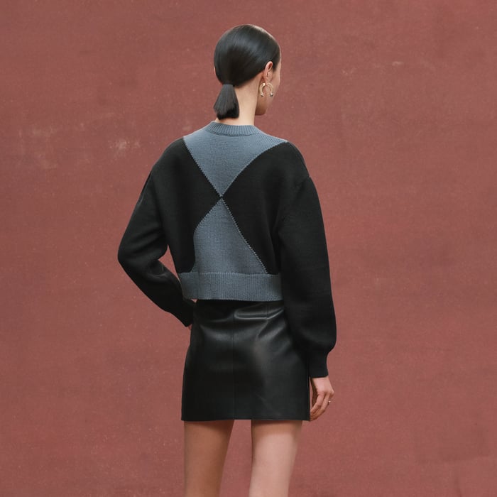 Noir Cashmere Long-sleeve Sweater