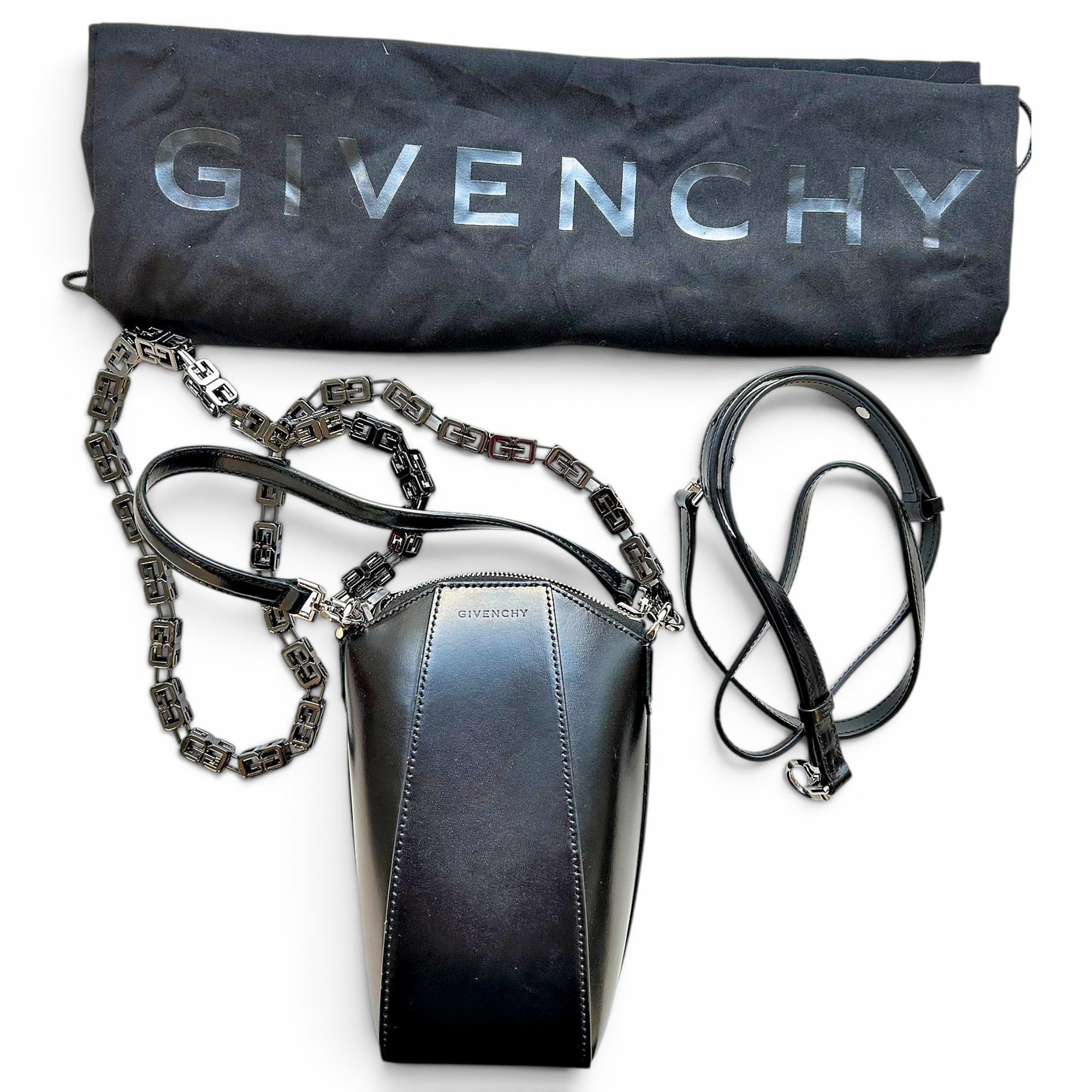 Antigona leather crossbody bag
