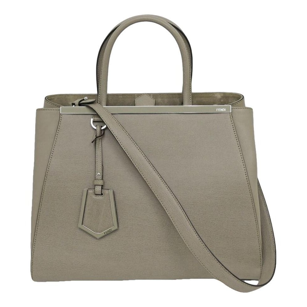 Pocket leather handbag
