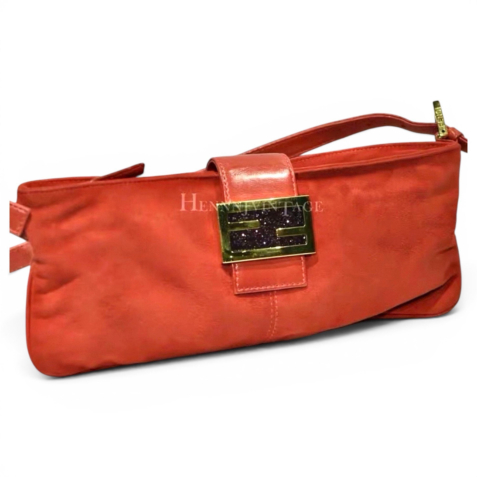 Baguette handbag