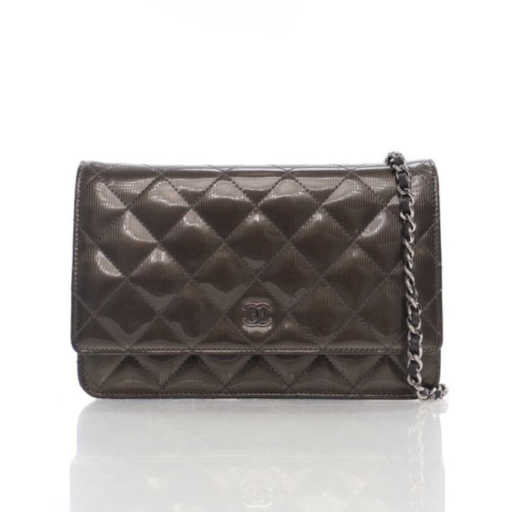 Chanel Striated Patent Classic Wallet On Chain (WOC)