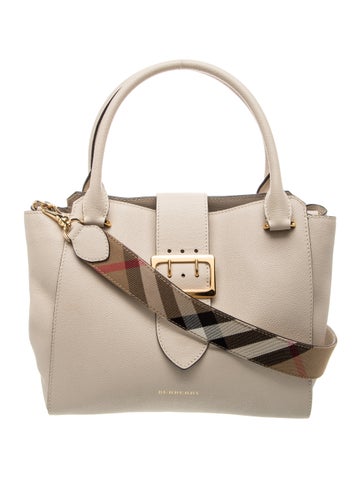 House Check Buckle Tote