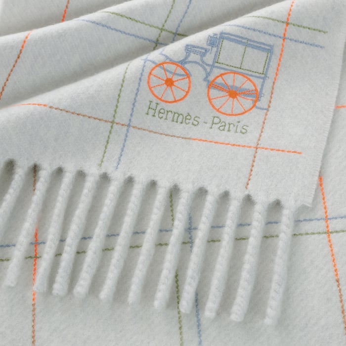 Gris Du Nord Brodee a Toute Berline ! Scarf