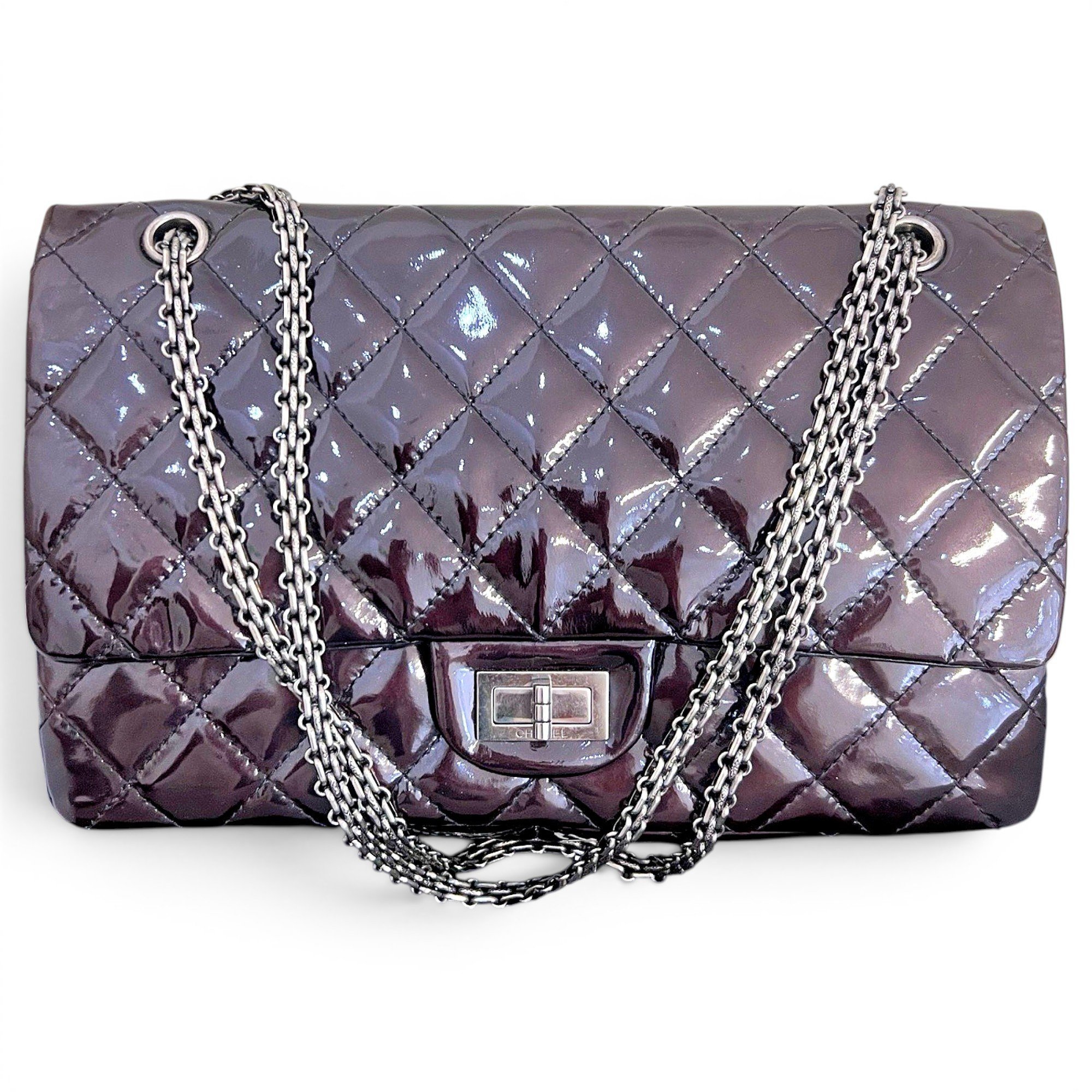 Timeless/Classique patent leather handbag
