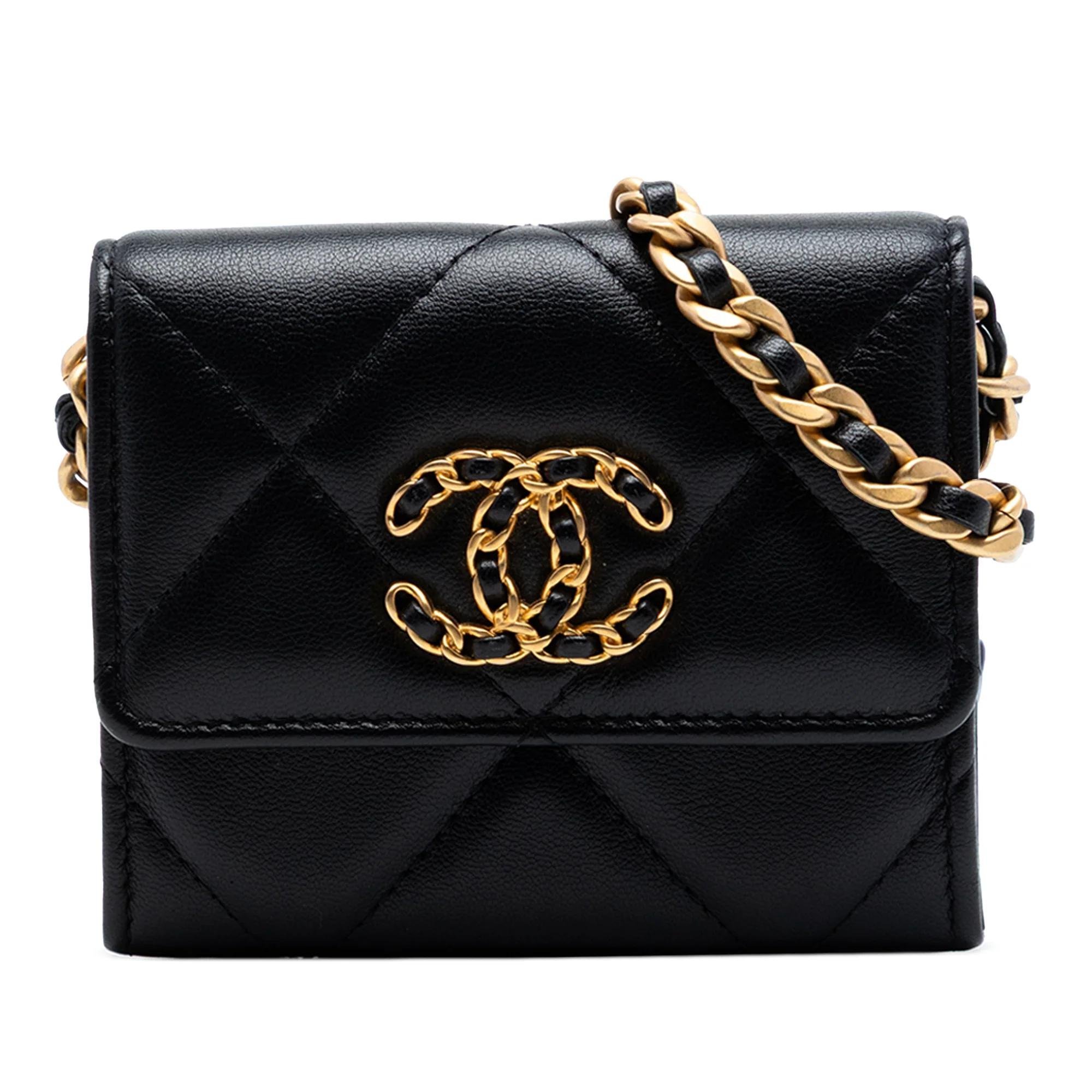 Chanel 19 pony-style calfskin handbag