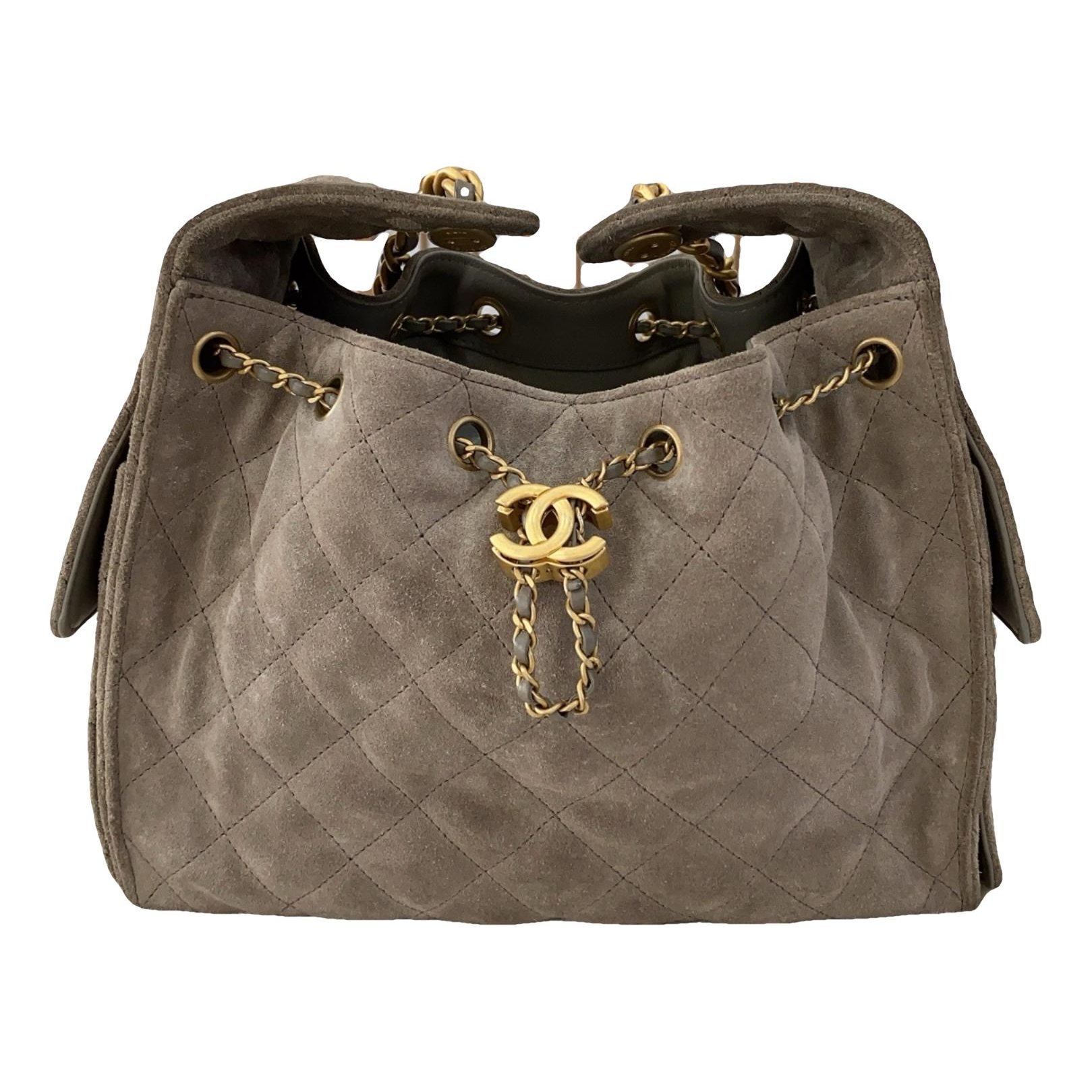 Chanel 25 leather handbag