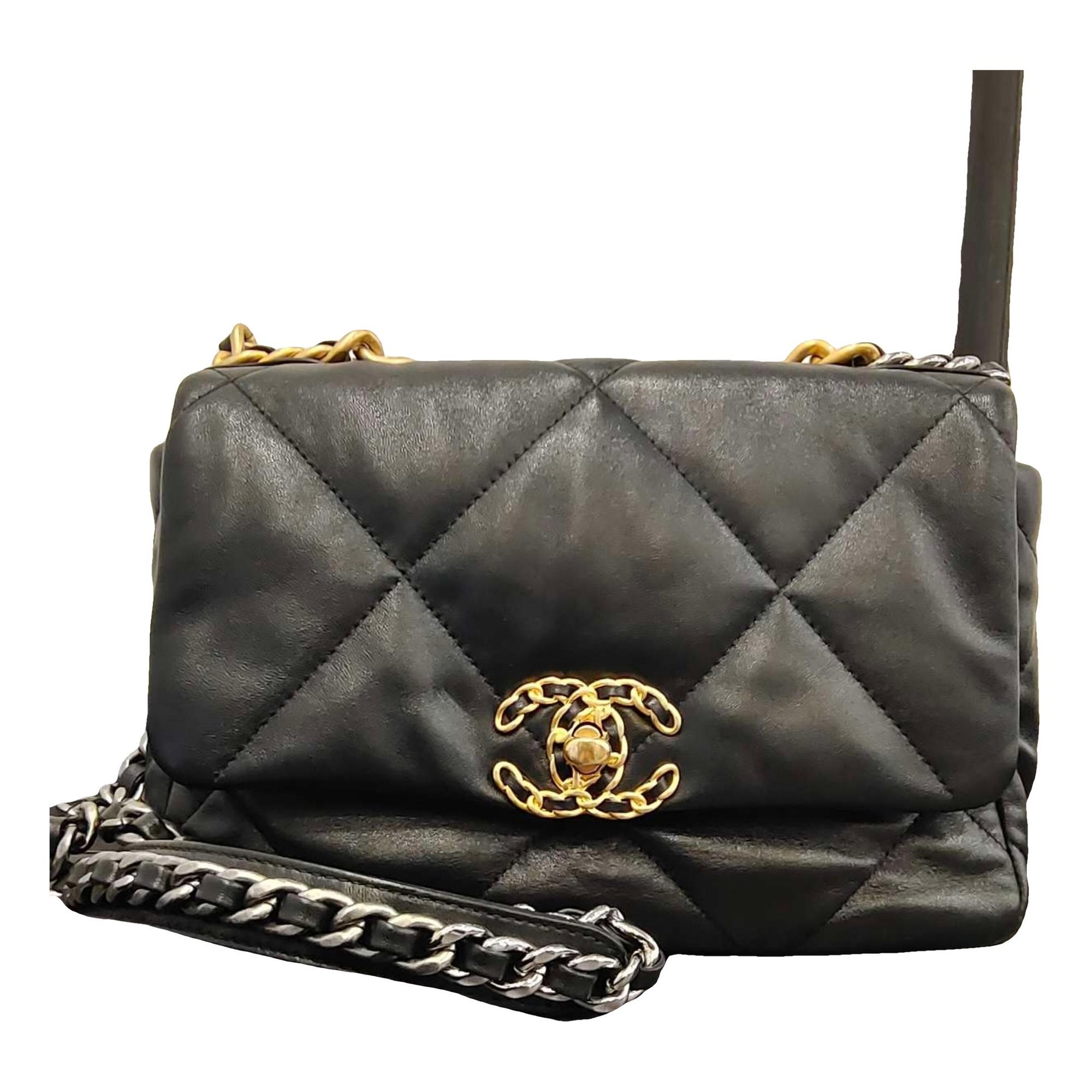 Chanel 19 leather handbag