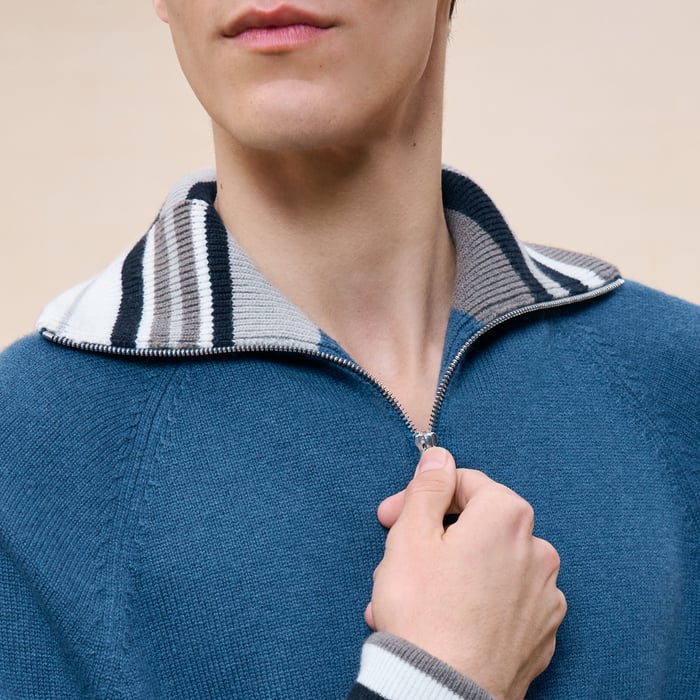 Bleu Turquin Cashmere "Rayures Asymetriques" Polo Sweater