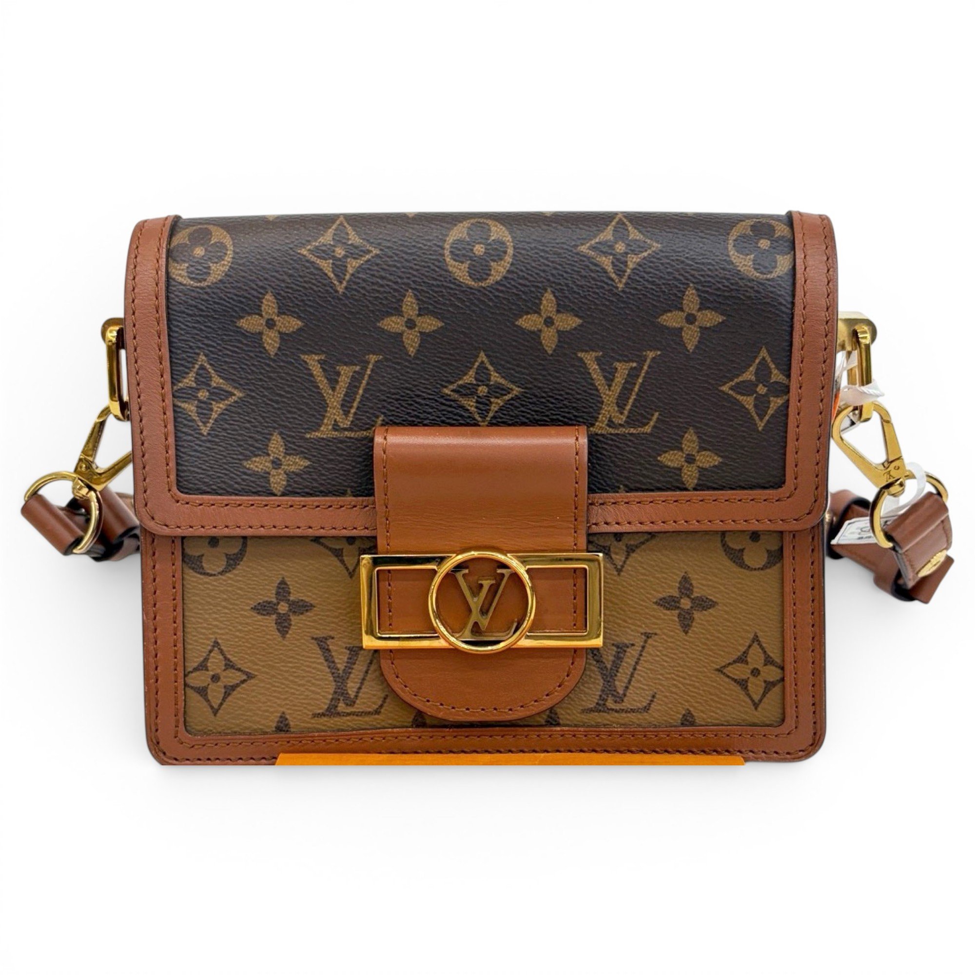 Dauphine leather handbag