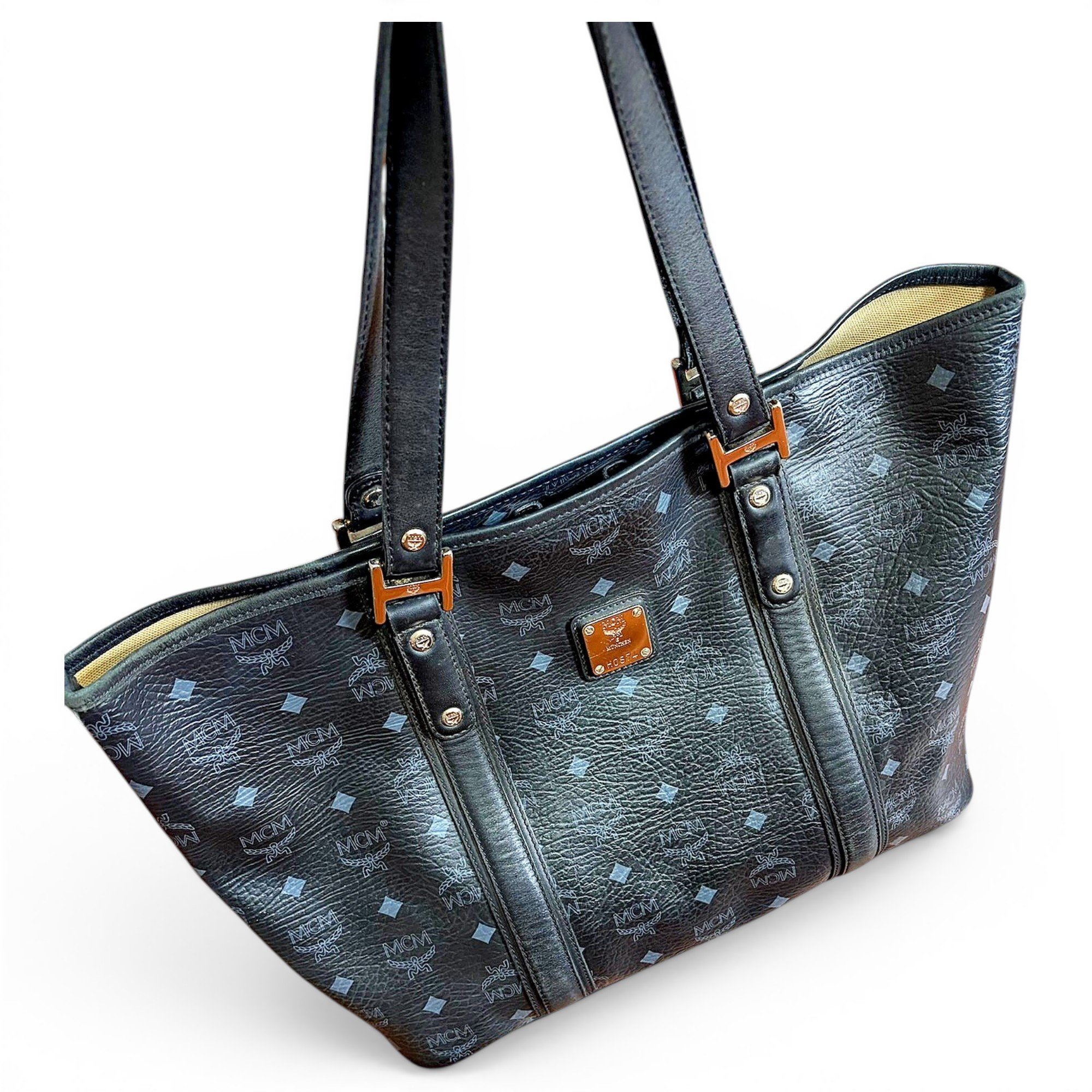Leather tote