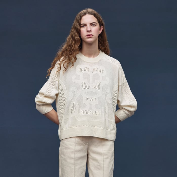 Blanc Naturel Cashmere "l'Enseigne Du Sellier" Long-sleeve Sweater