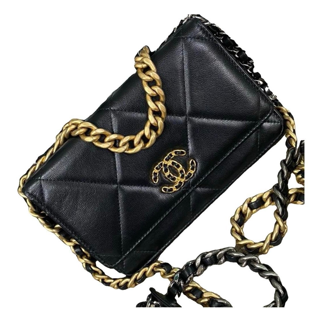 Chanel 19 leather handbag