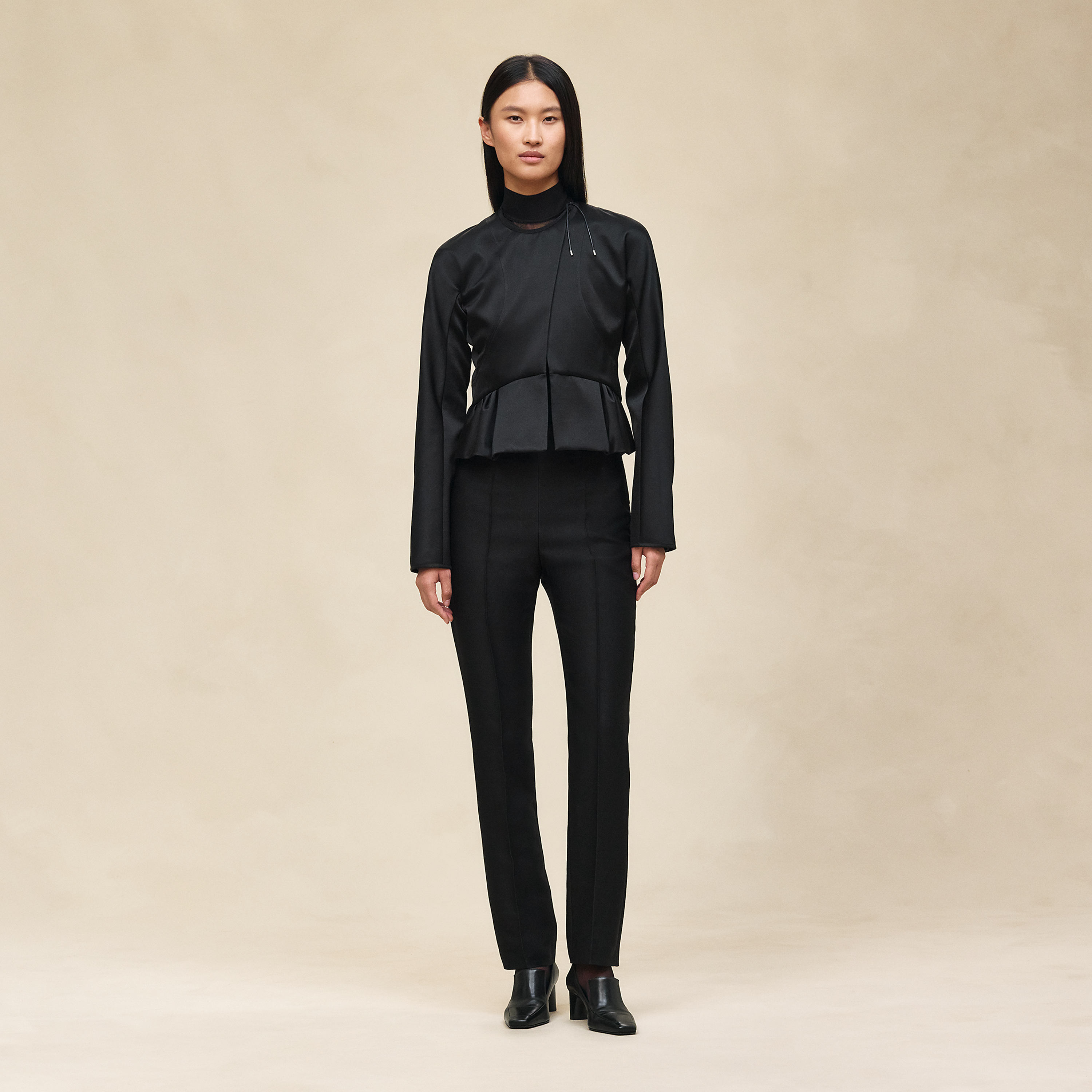 Short jacket with basque