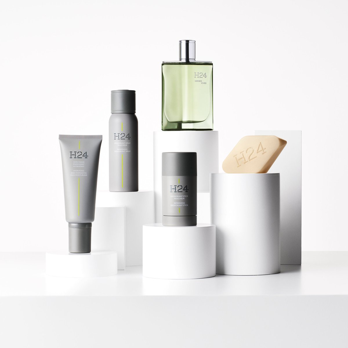 H24 Herbes Vives Eau de parfum travel spray and refill