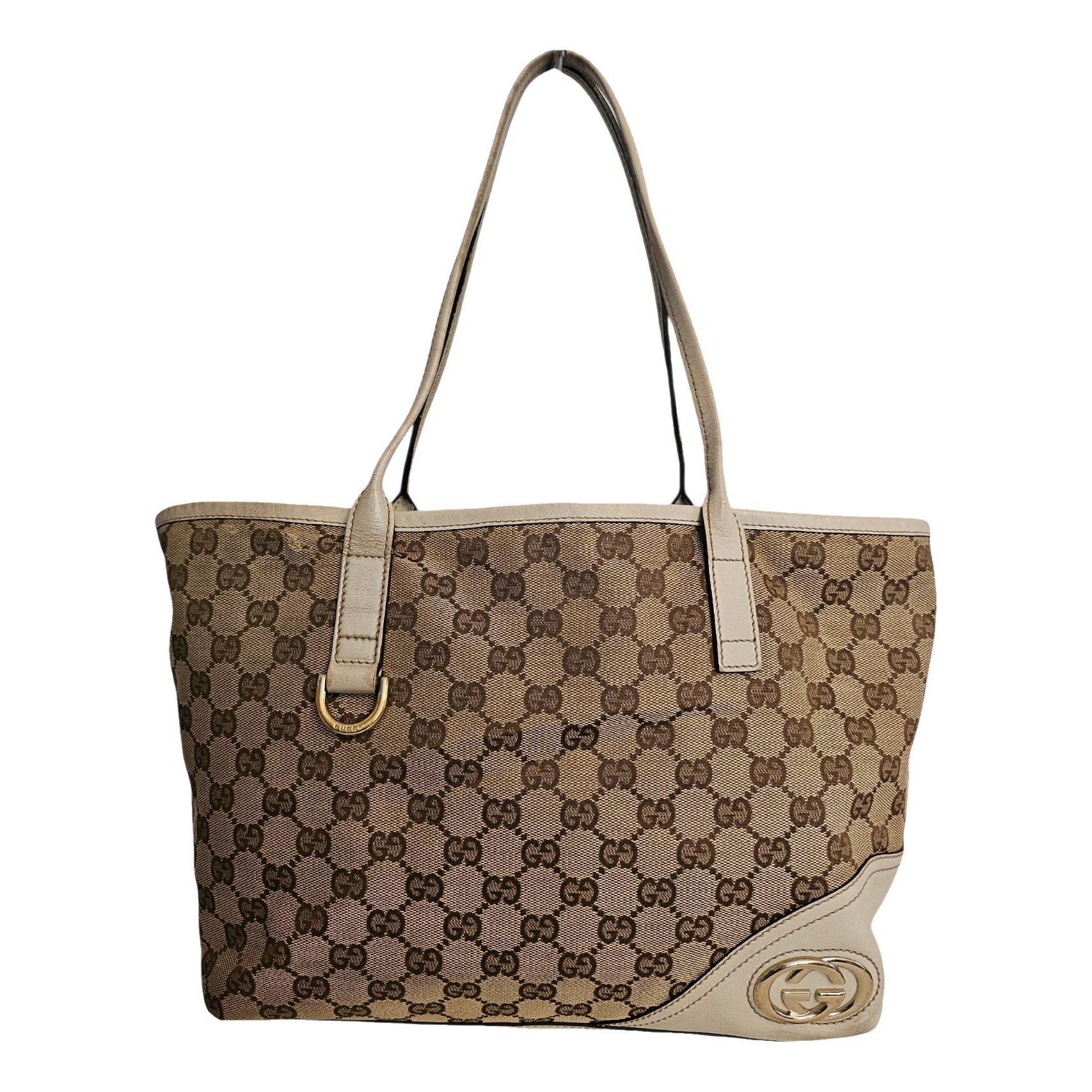 Britt cloth handbag