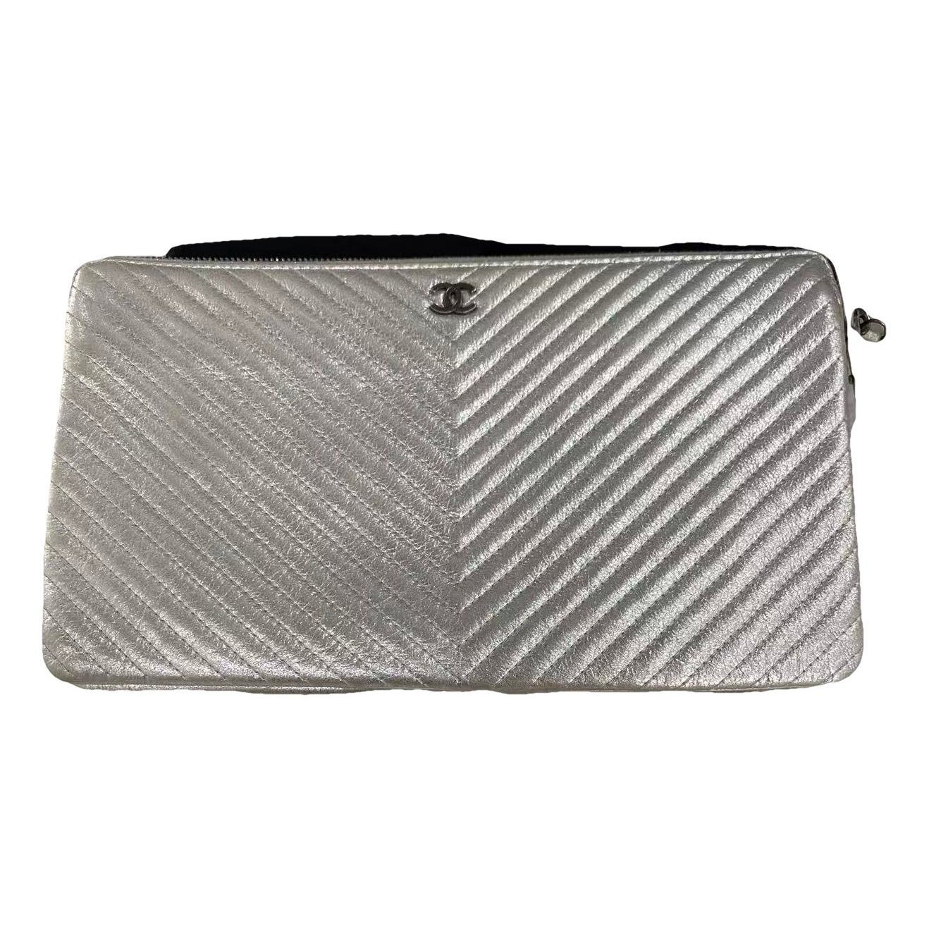 Chanel Timeless/Classique leather clutch bag