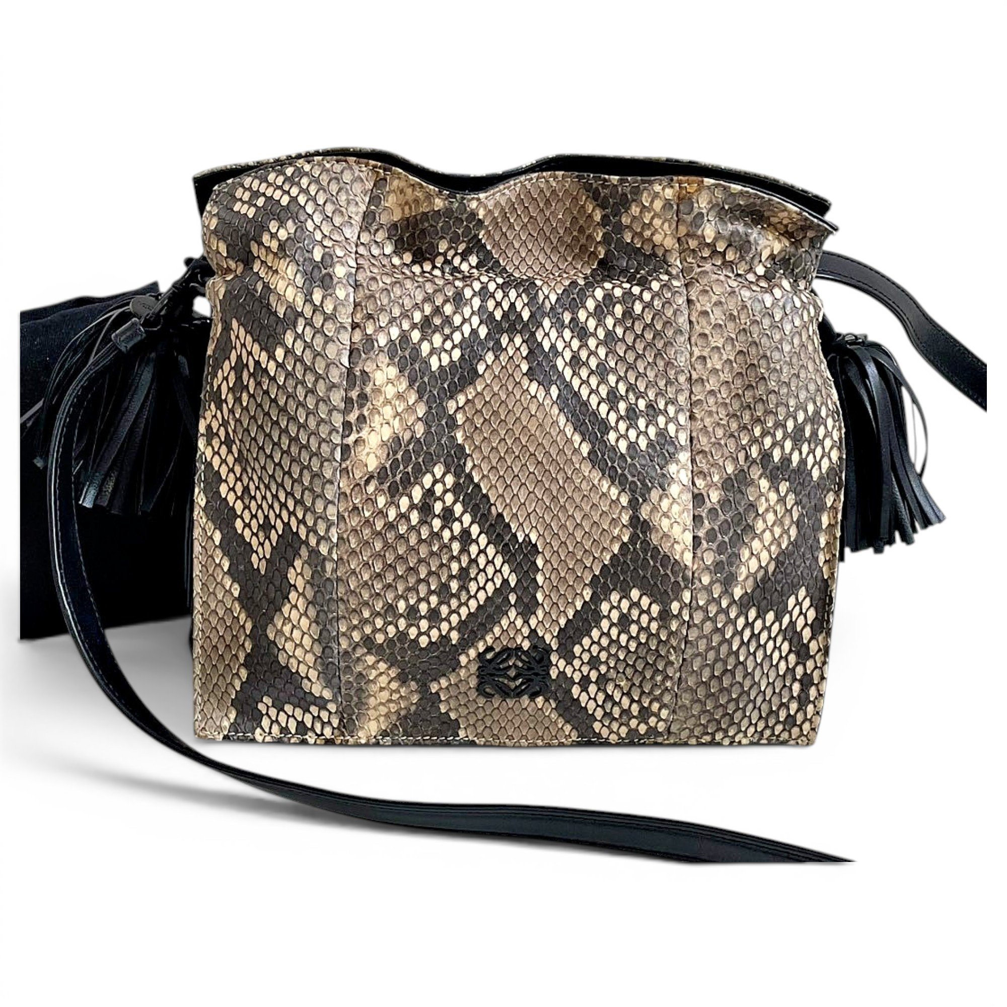Flamenco leather crossbody bag