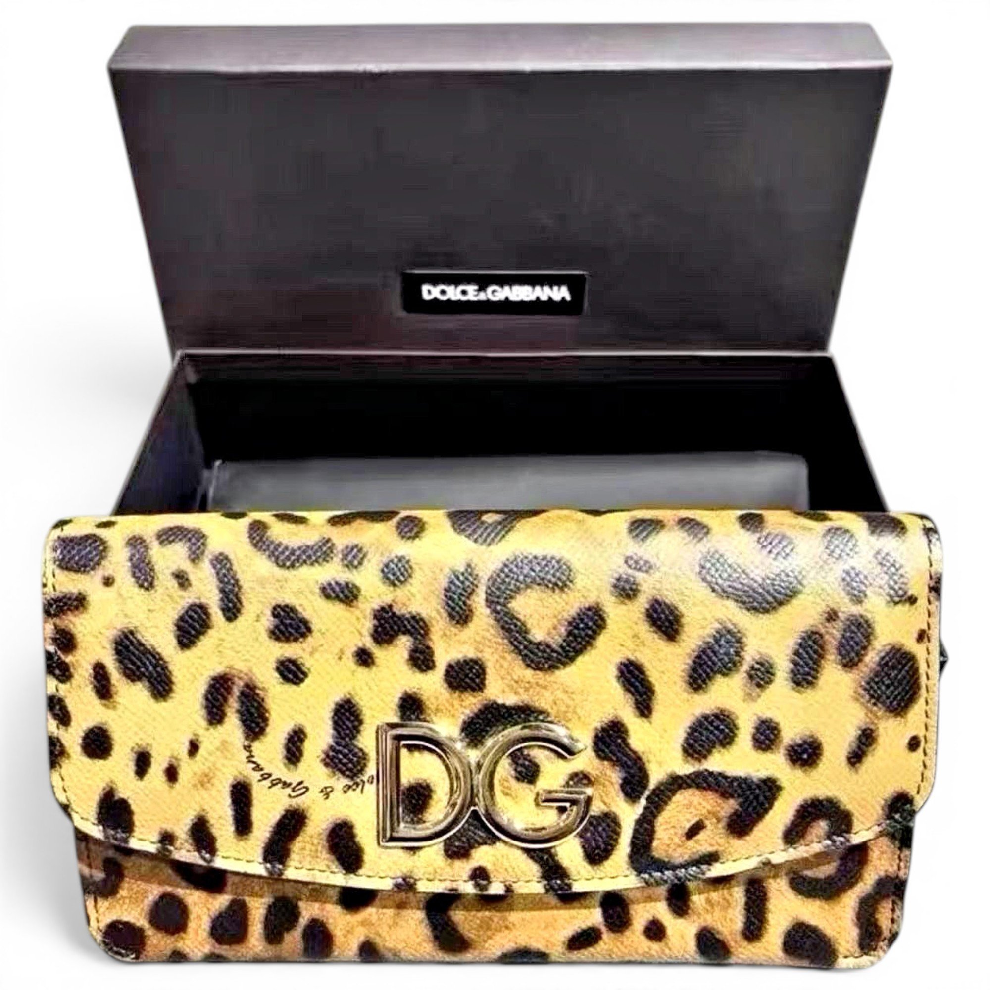 Leather clutch bag