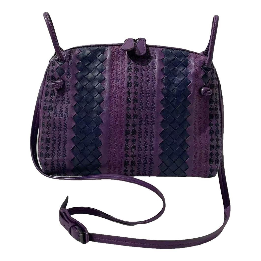 Loop leather handbag