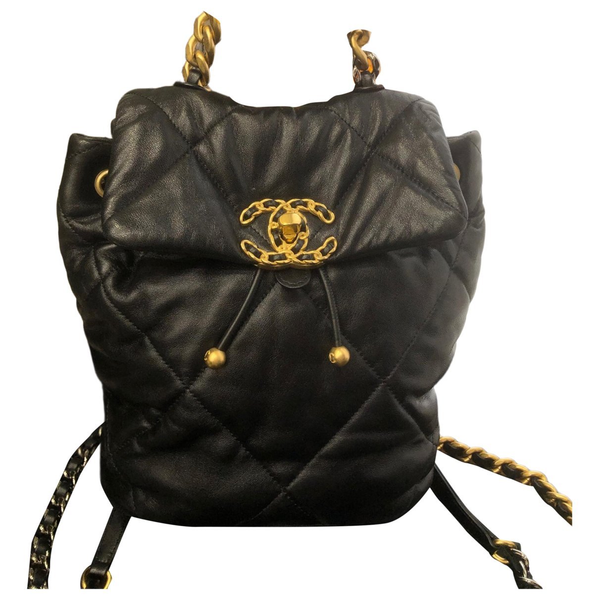 Chanel 22 leather handbag