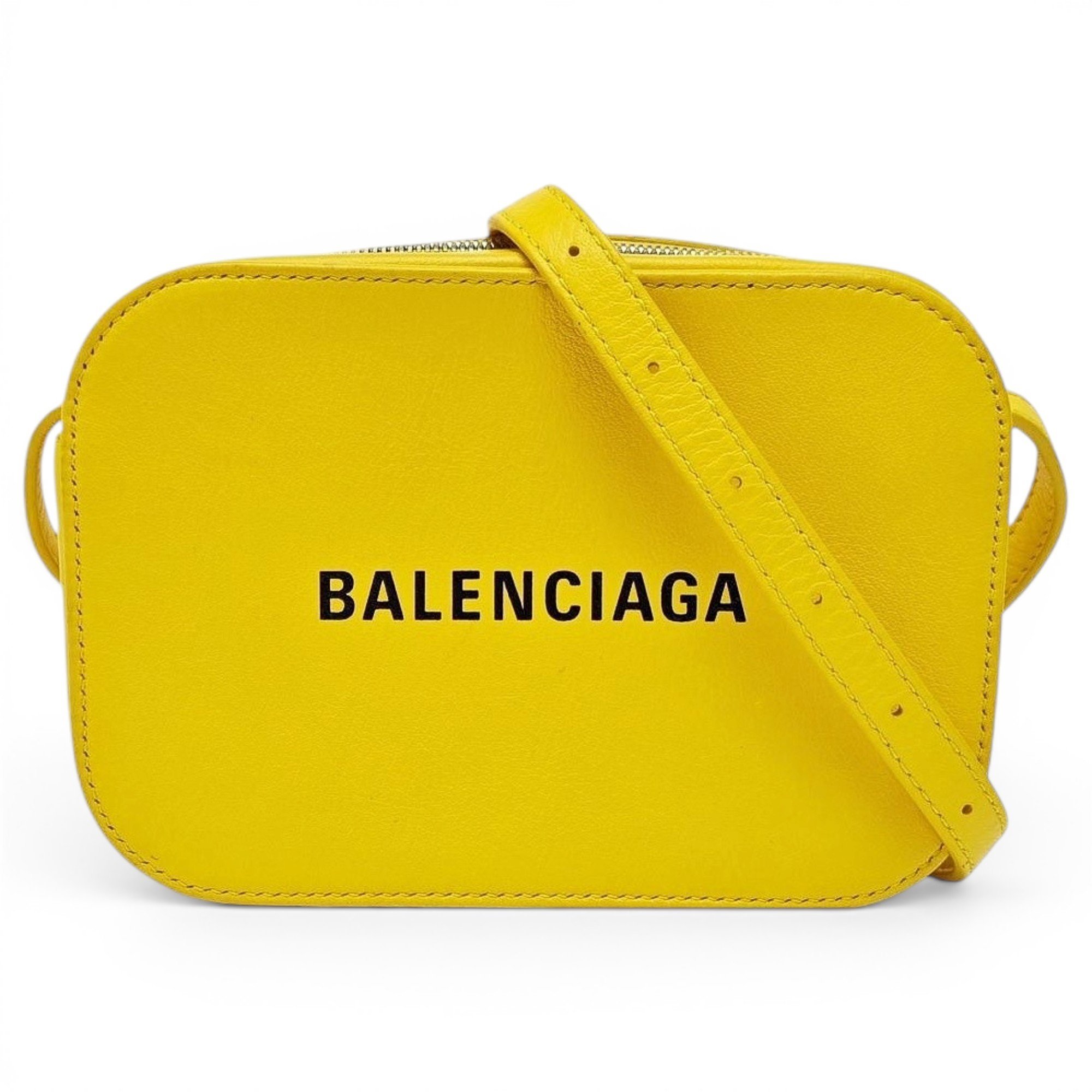 Everyday leather handbag