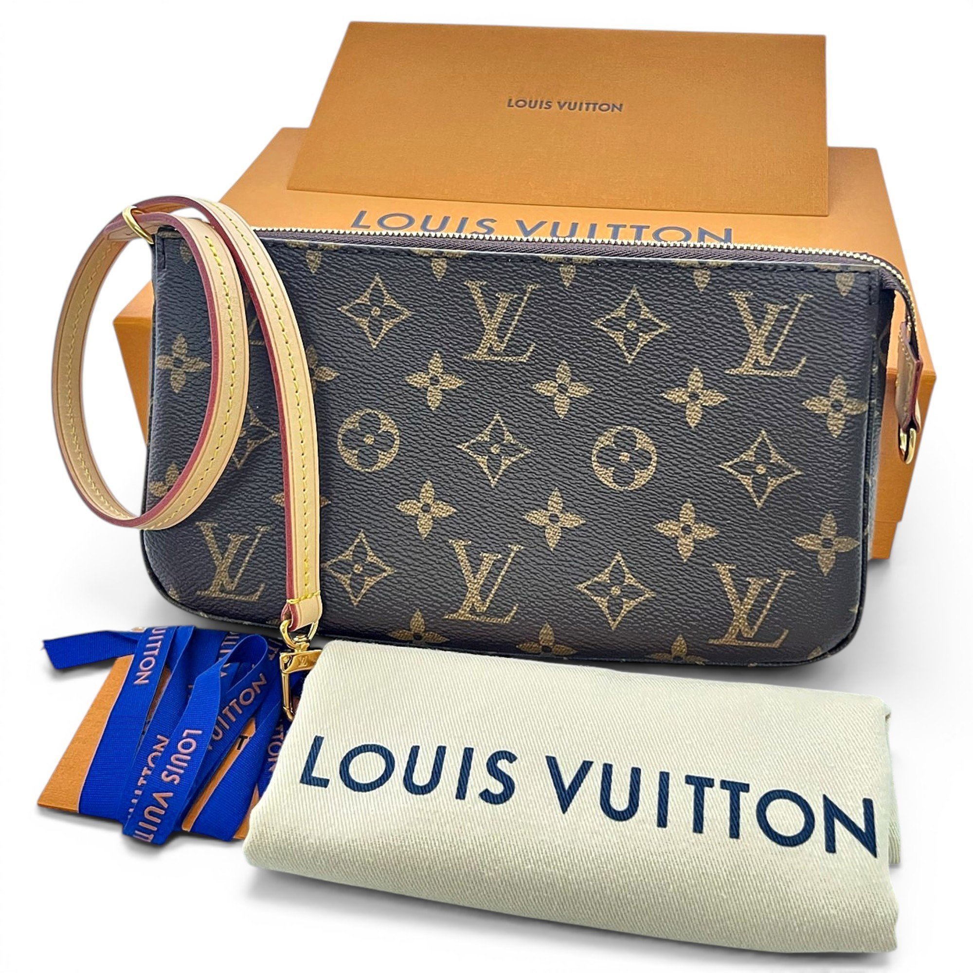 Pochette Accessoire leather handbag