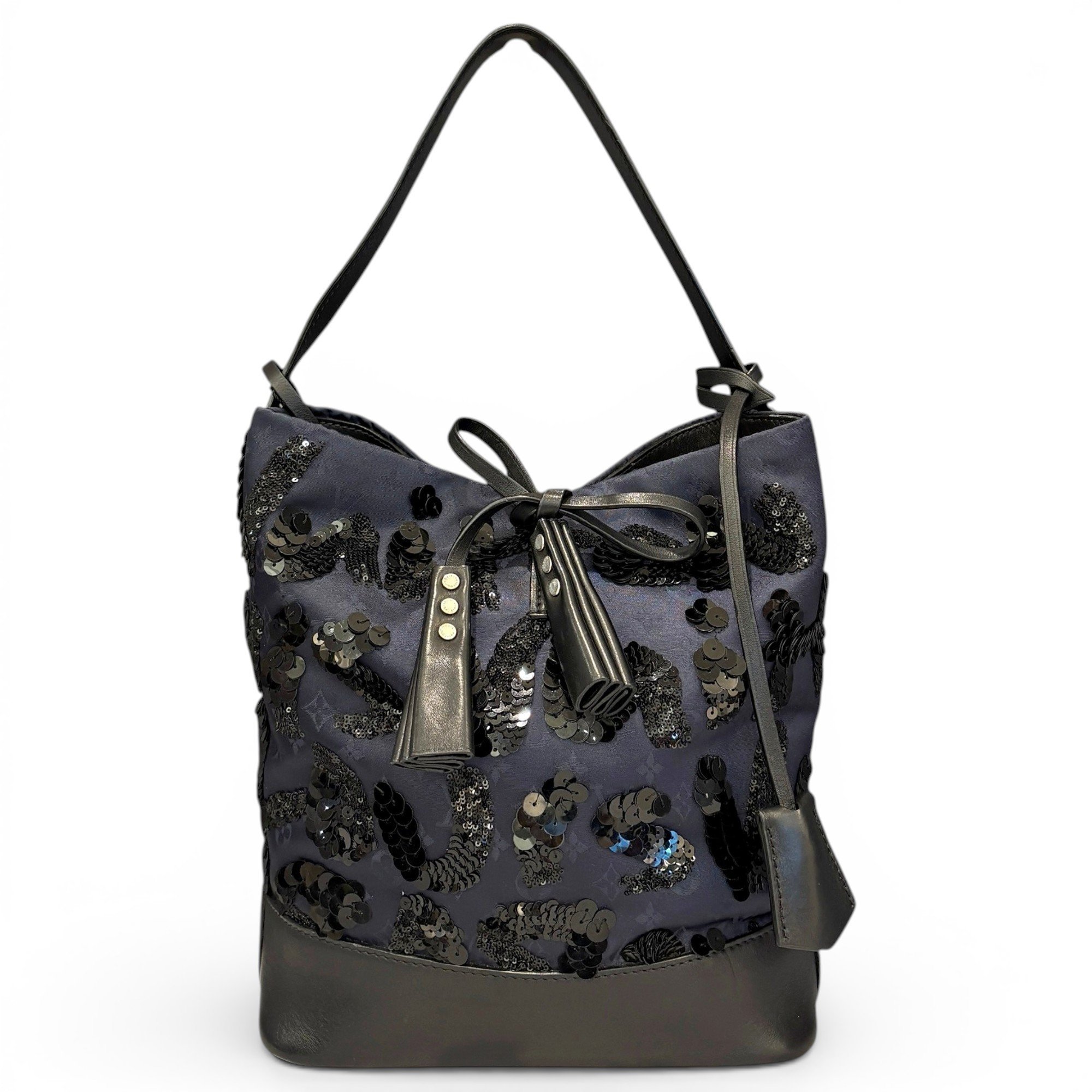 Bucket silk bag